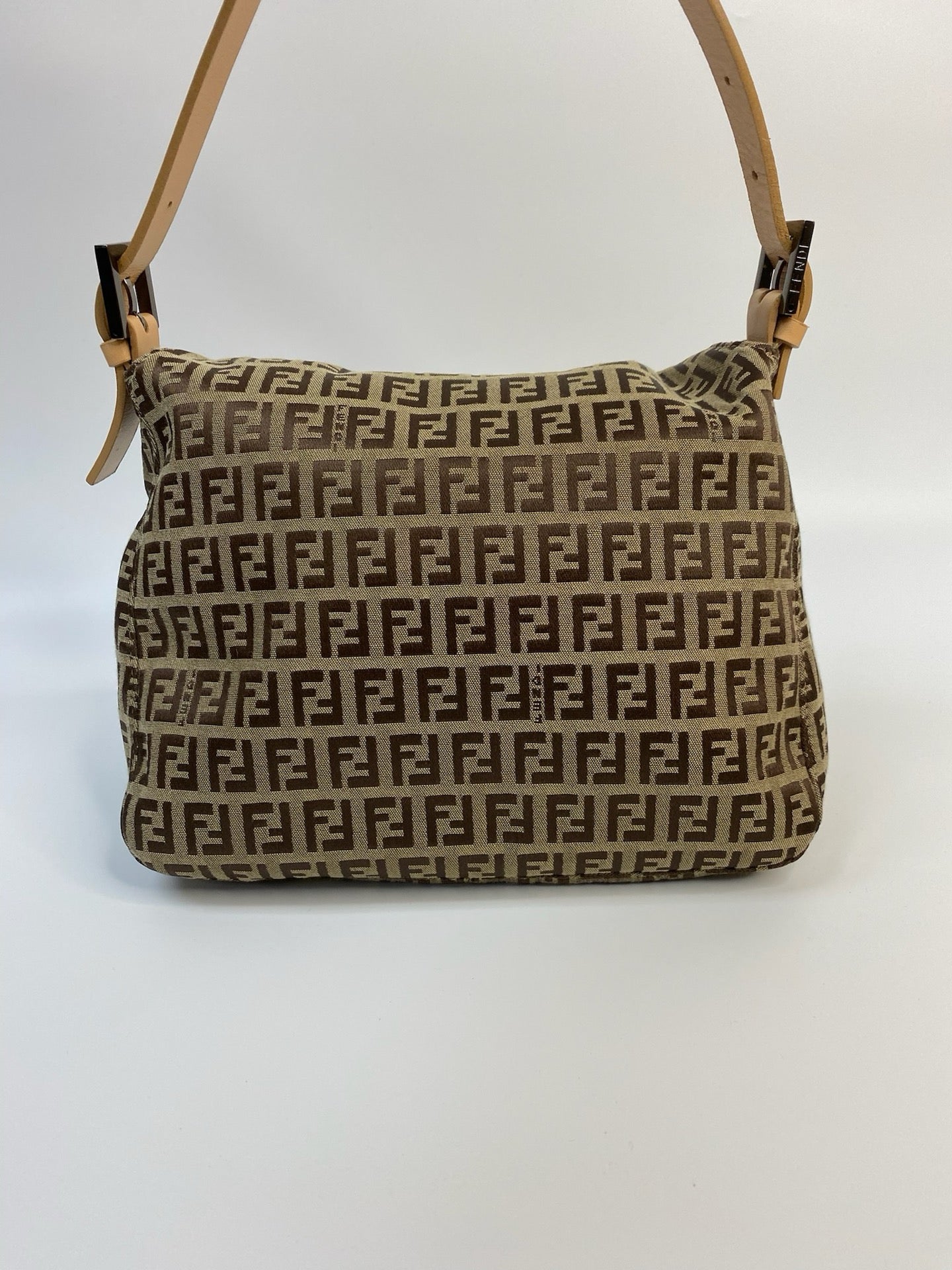 J2944 Fendi Shoulder Bag Zucchino Cnavas FF Double Flap Shoulder Bag | Pre-Owned Brown Canvas FF Monogram