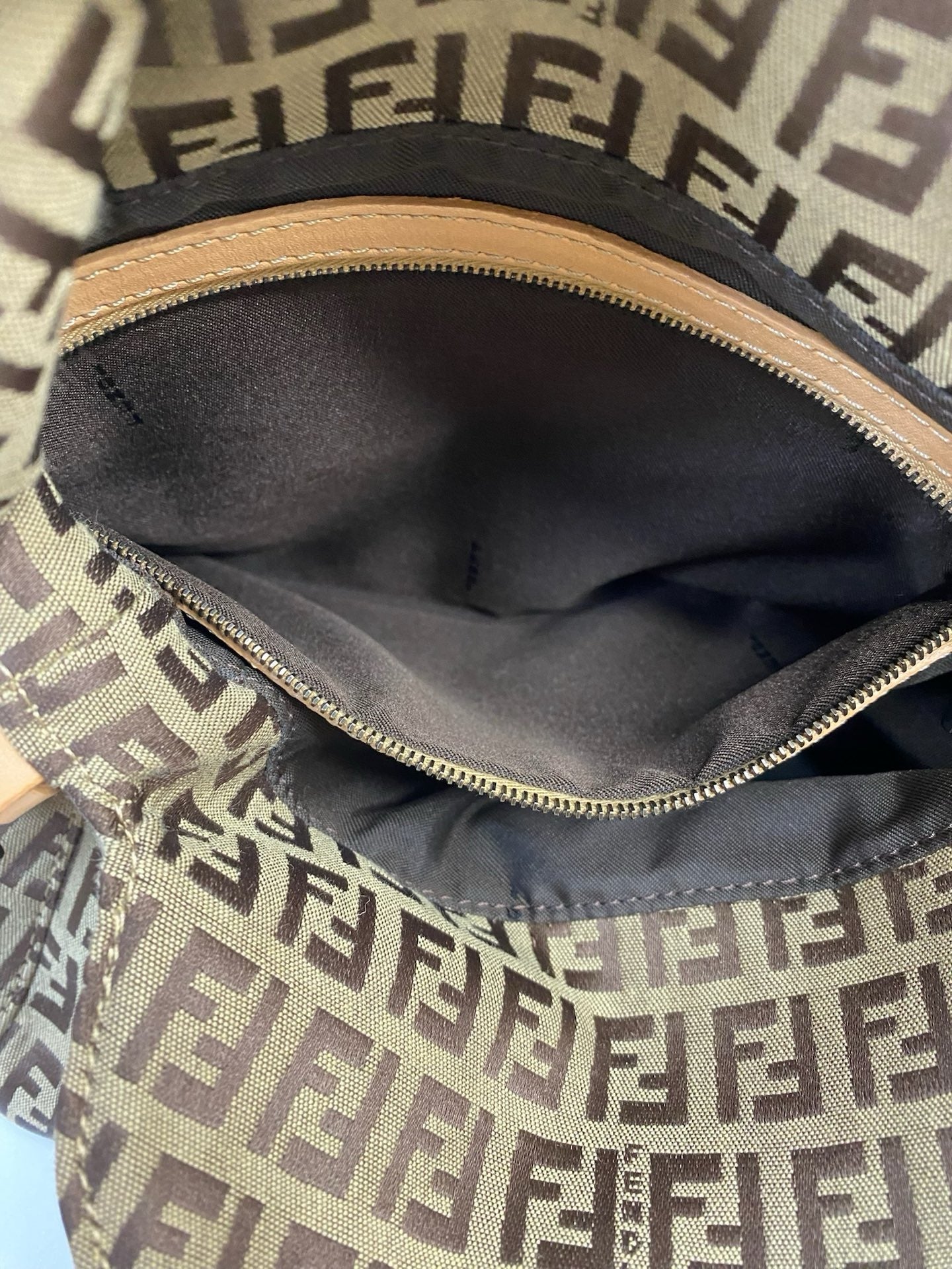 J2944 Fendi Shoulder Bag Zucchino Cnavas FF Double Flap Shoulder Bag | Pre-Owned Brown Canvas FF Monogram