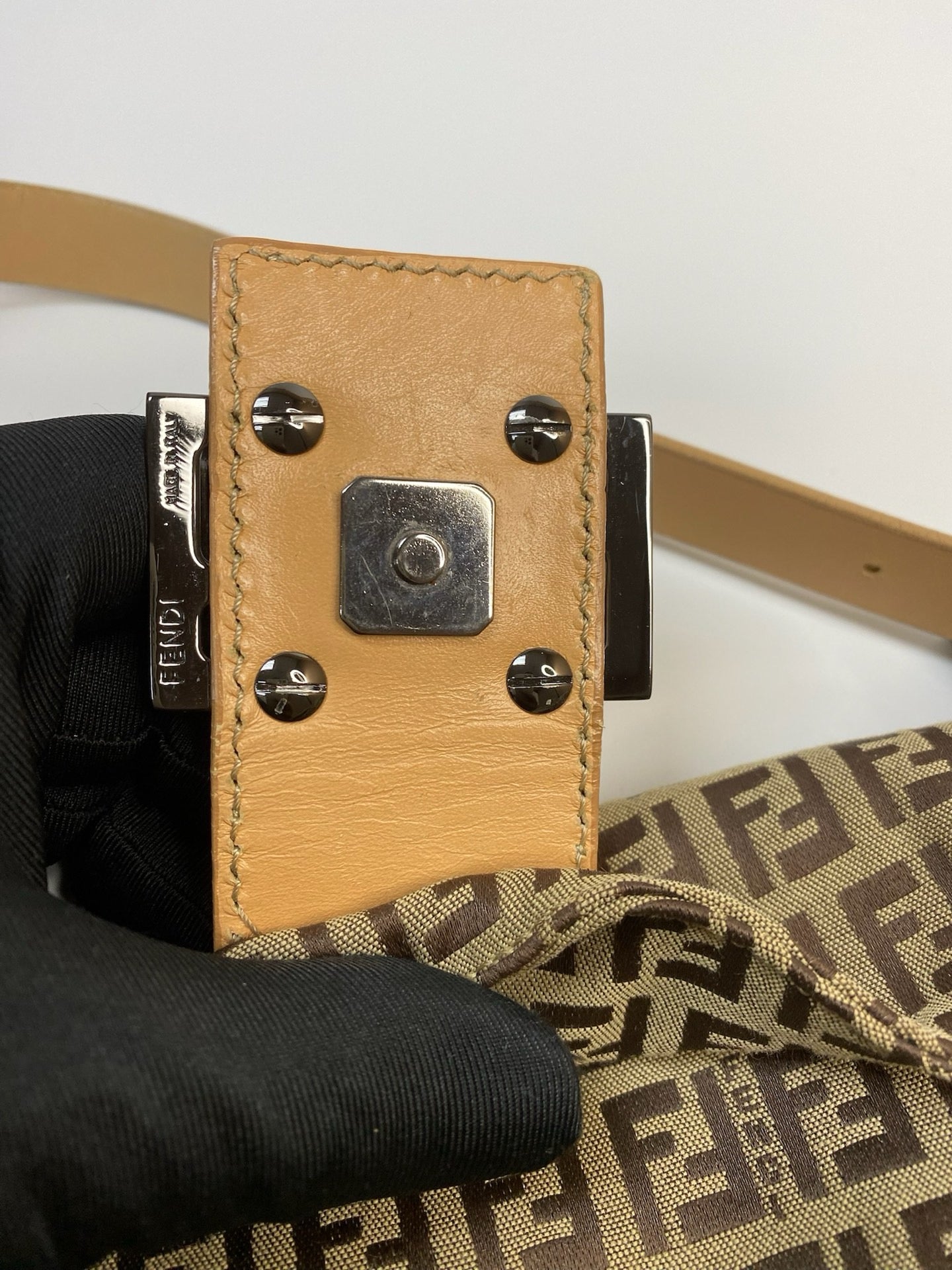 J2944 Fendi Shoulder Bag Zucchino Cnavas FF Double Flap Shoulder Bag | Pre-Owned Brown Canvas FF Monogram