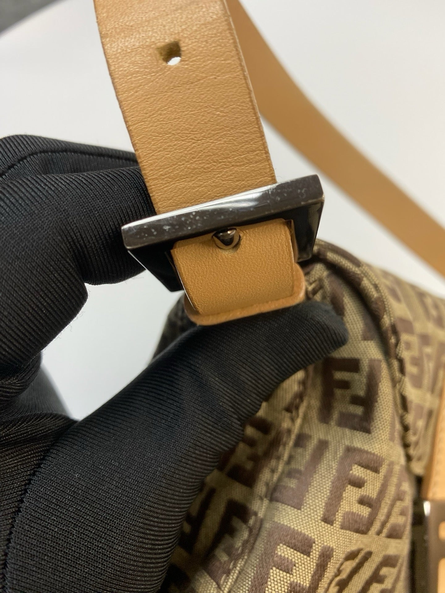 J2944 Fendi Shoulder Bag Zucchino Cnavas FF Double Flap Shoulder Bag | Pre-Owned Brown Canvas FF Monogram