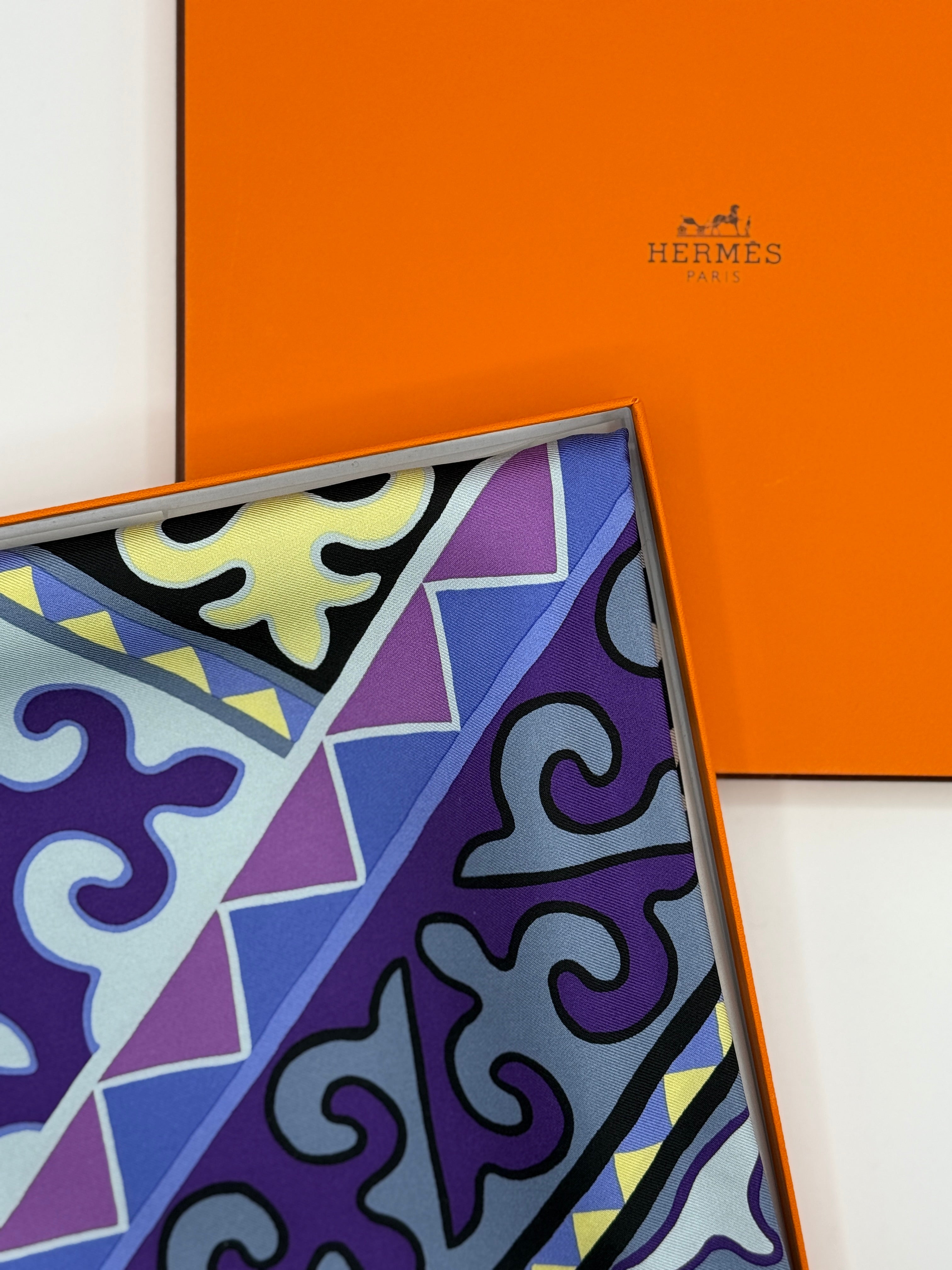 Hermès Scarf