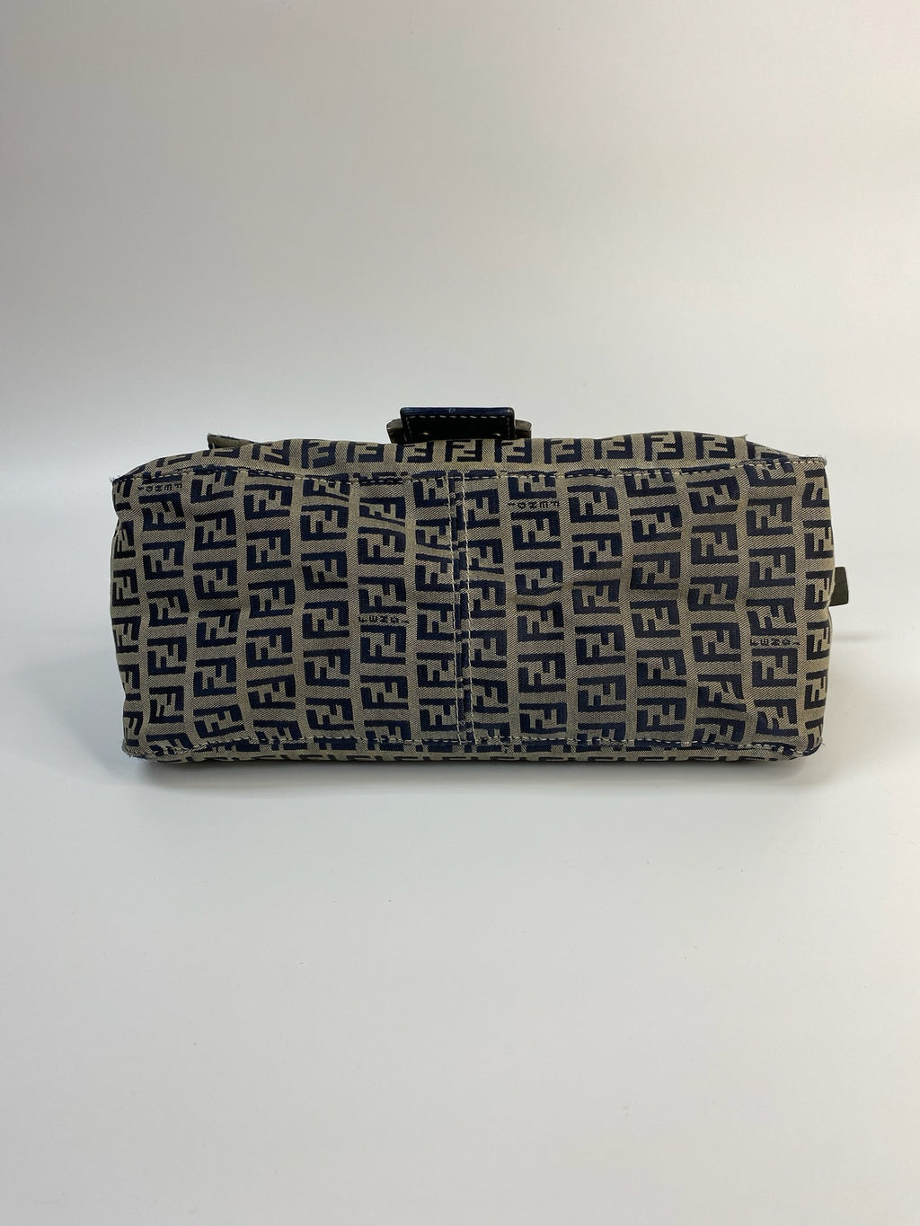 J2941 Fendi Shoulder Bag Nave BlueZucca Cancas Mamma Baguette handbag | Pre-Owned Blue Canvas FF Monogram