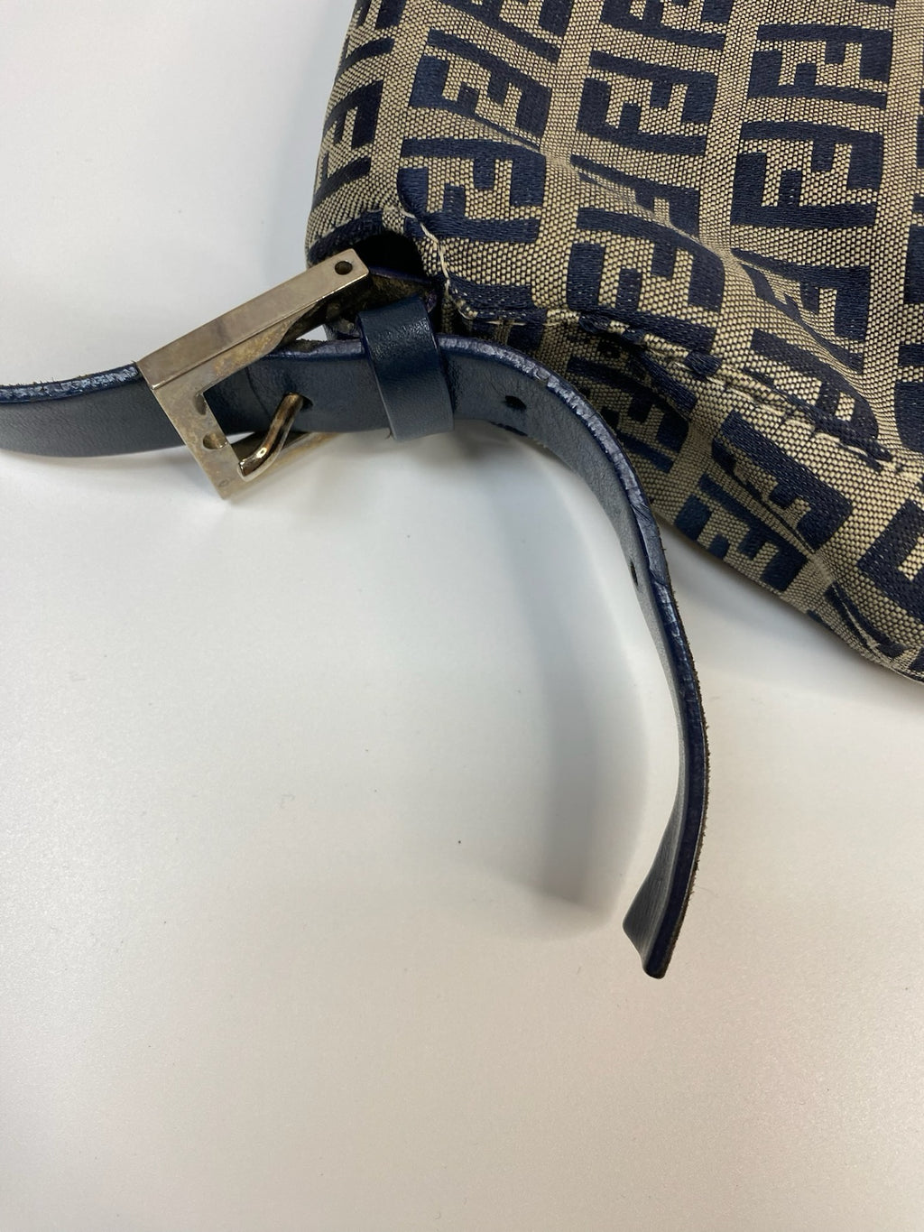 J2941 Fendi Shoulder Bag Nave BlueZucca Cancas Mamma Baguette handbag | Pre-Owned Blue Canvas FF Monogram