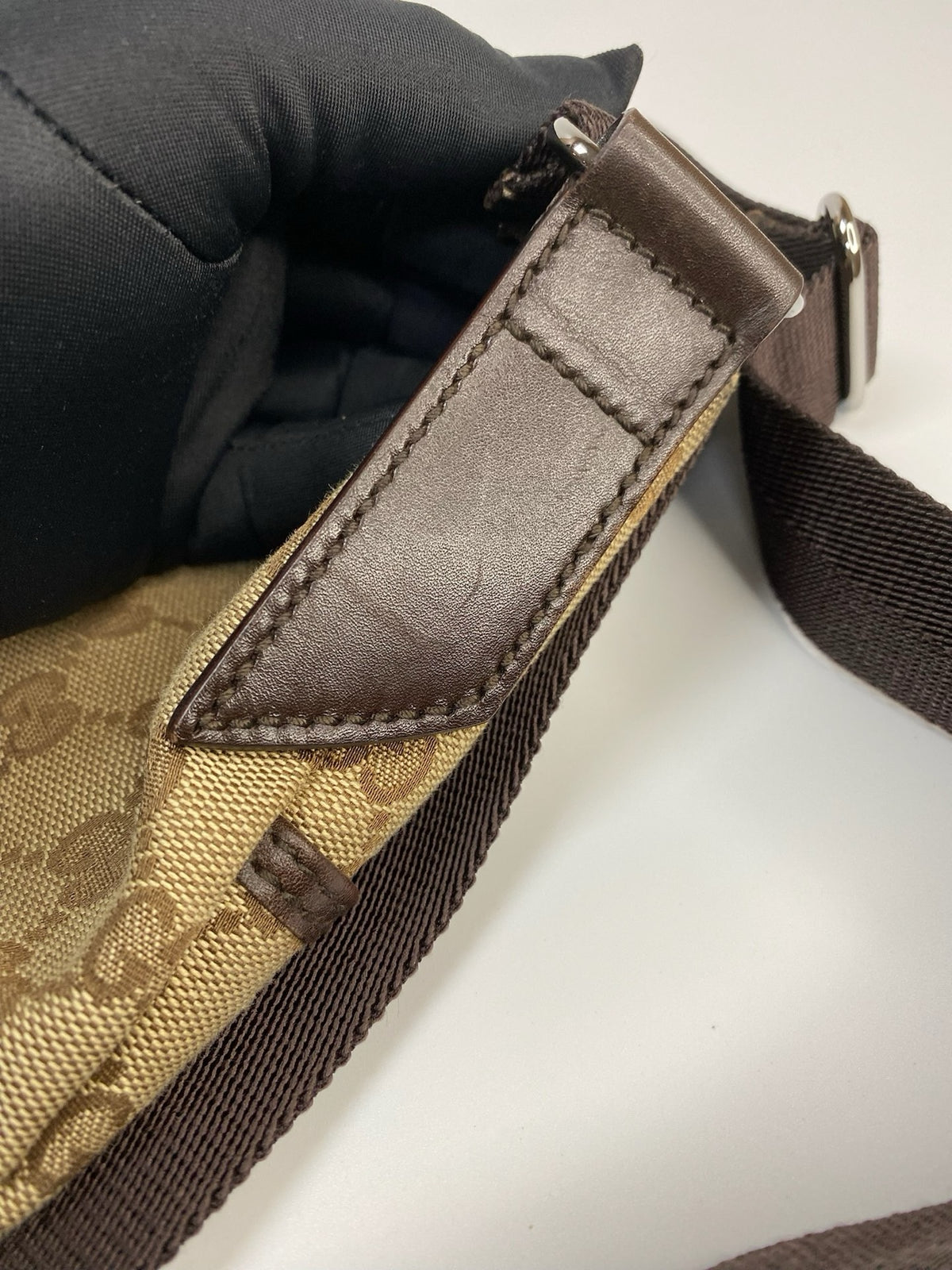 J2940# Gucci Crossbody Bag GG Canvas crossbody Bag | Pre-Owned Brown Canvas GG Monogram