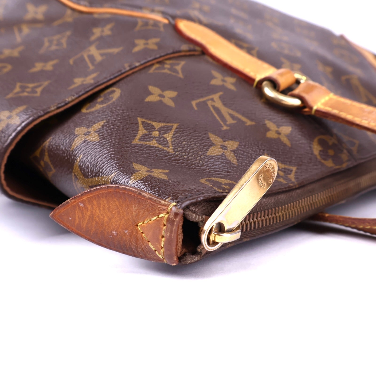 J3254 Louis Vuitton Monogram Canvas Totally MM Bag- Pre Owned