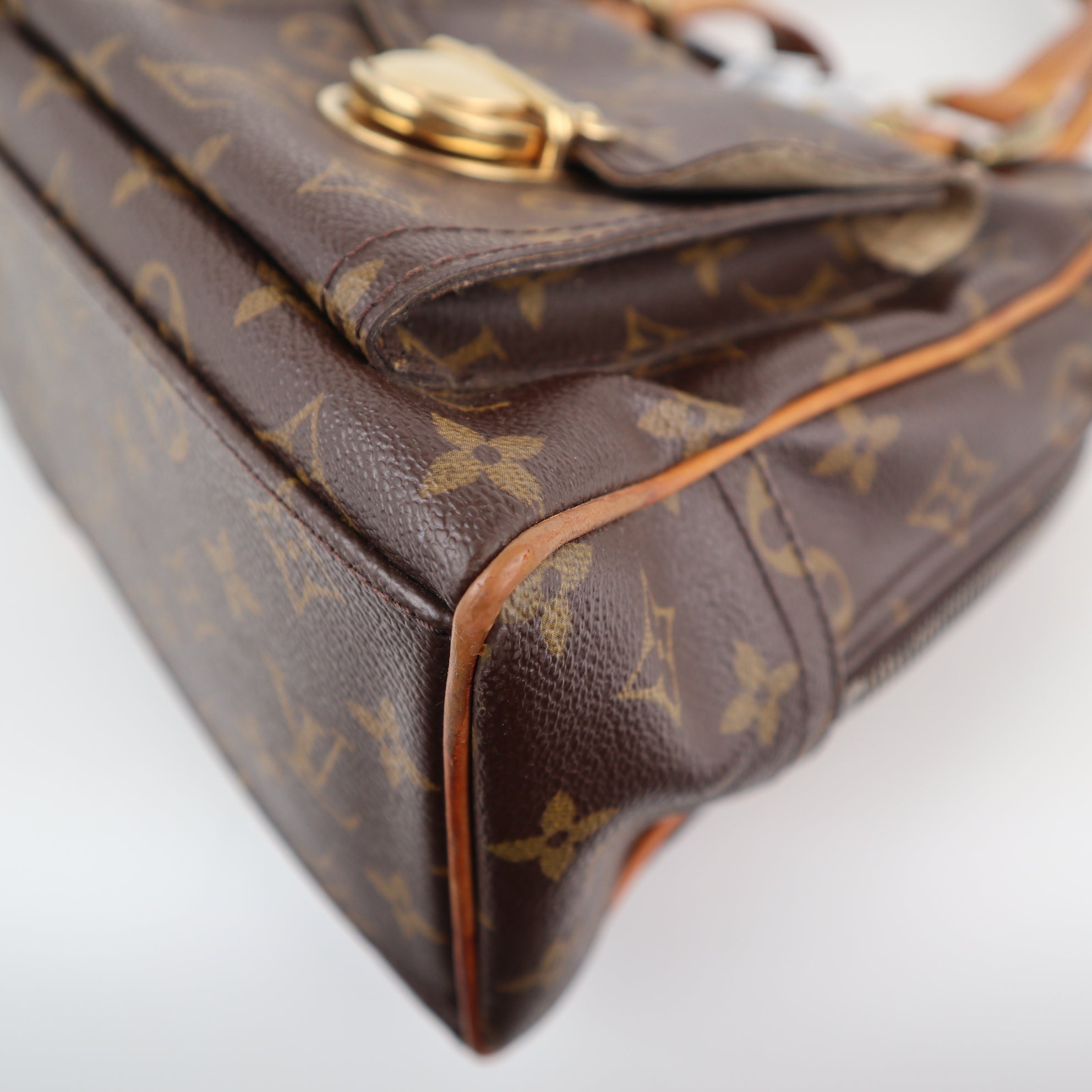 C2253 Louis Vuitton Shoulder Bag Manhattan GM | Pre-Owned Very Good Brown Monogram Coated Canvas And Leather Trim