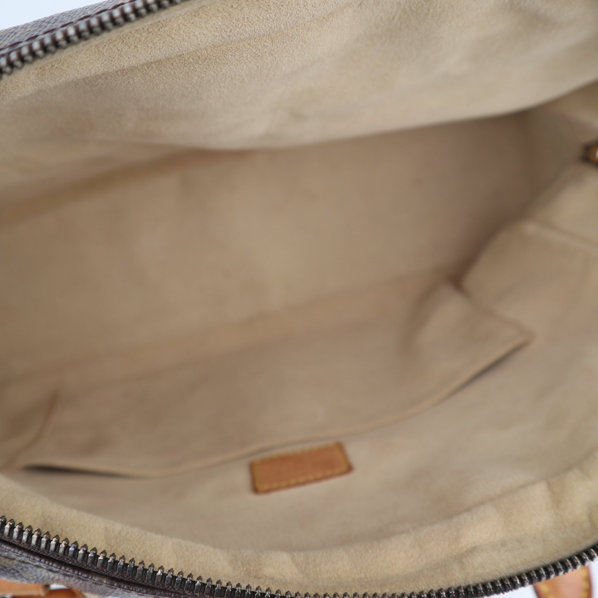 C2253 Louis Vuitton Shoulder Bag Manhattan GM | Pre-Owned Very Good Brown Monogram Coated Canvas And Leather Trim