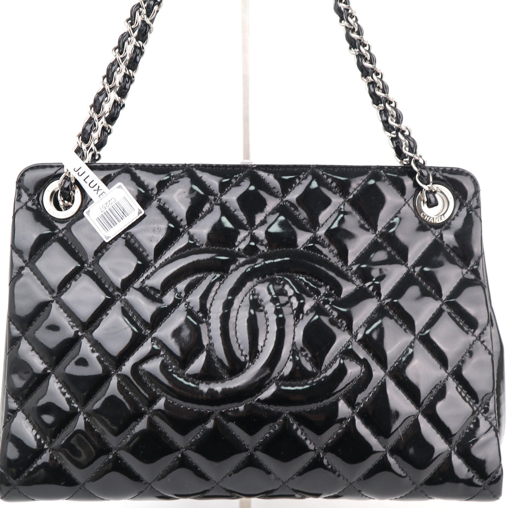 C2257 Chanel Shoulder Bag Timeless CC Shopping Tote | Pre-Owned Very Good Black Patent Leather