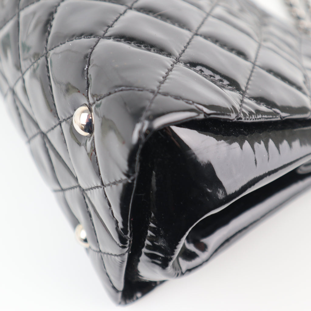 C2257 Chanel Shoulder Bag Timeless CC Shopping Tote | Pre-Owned Very Good Black Patent Leather