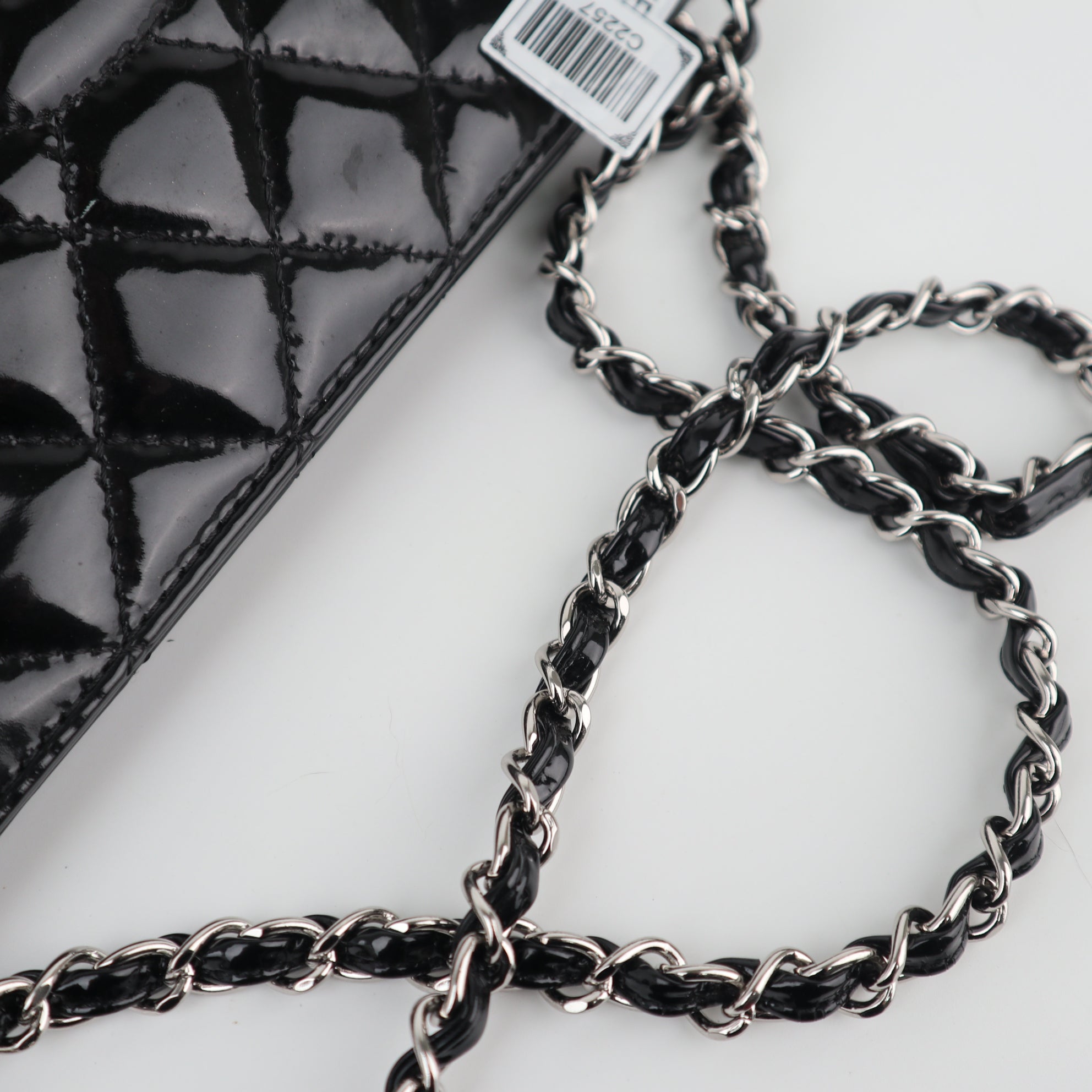 C2257 Chanel Shoulder Bag Timeless CC Shopping Tote | Pre-Owned Very Good Black Patent Leather