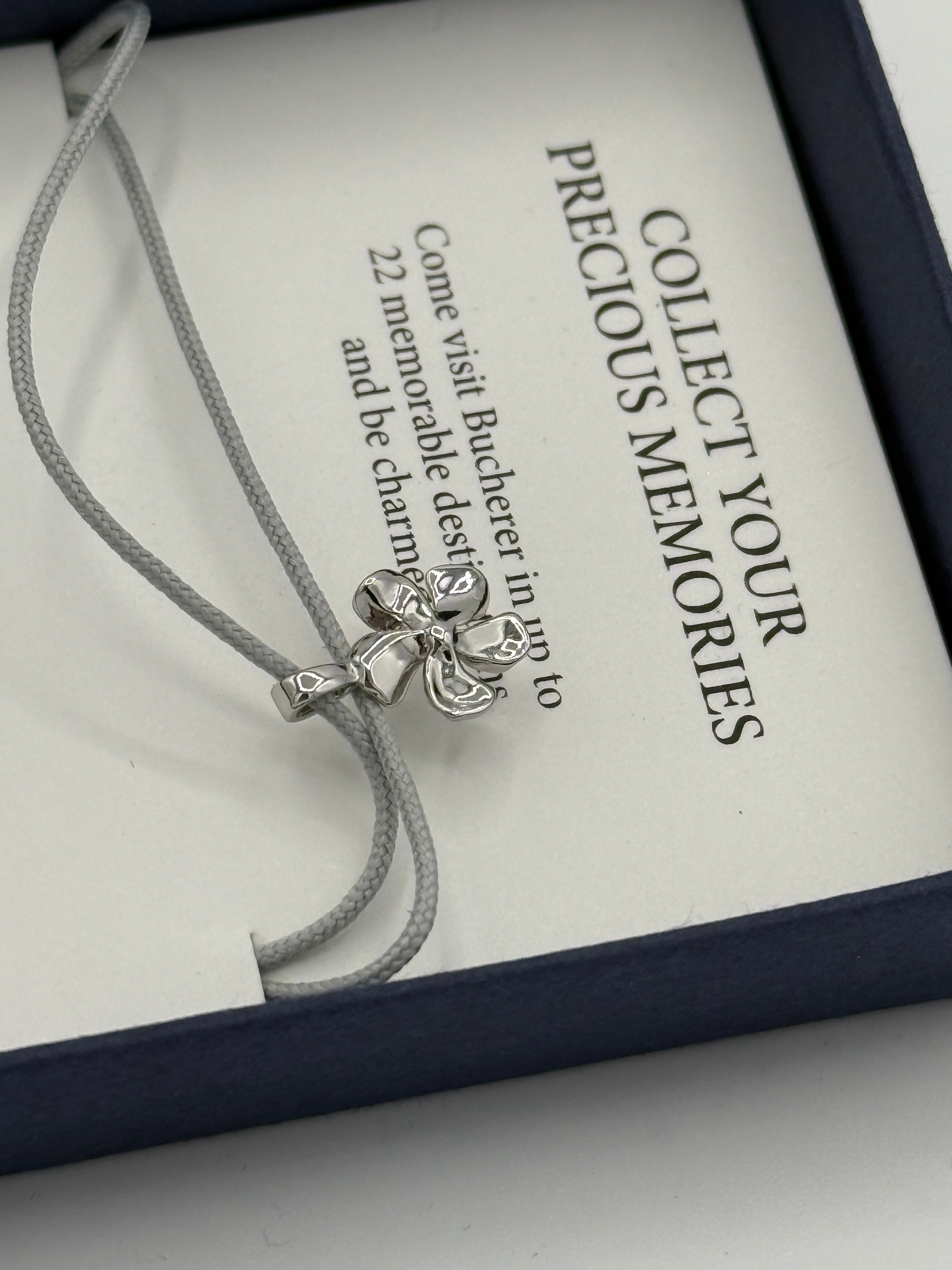 Bucherer 1888 Sakura Bracelet Charm (18ct W Gold)