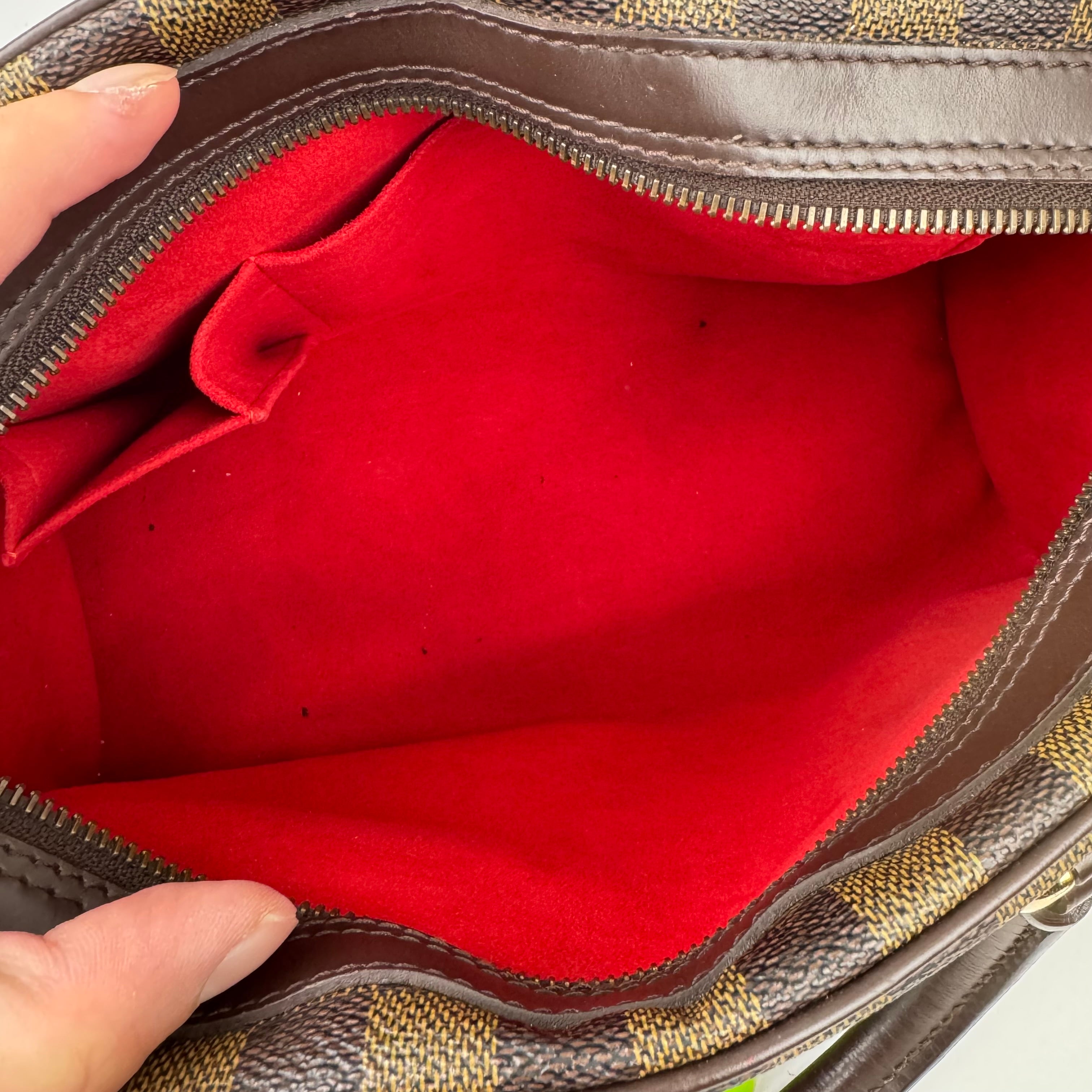 J0976 Louis Vuitton Brown Duomo Damier Ebene Bag- Pre Owned