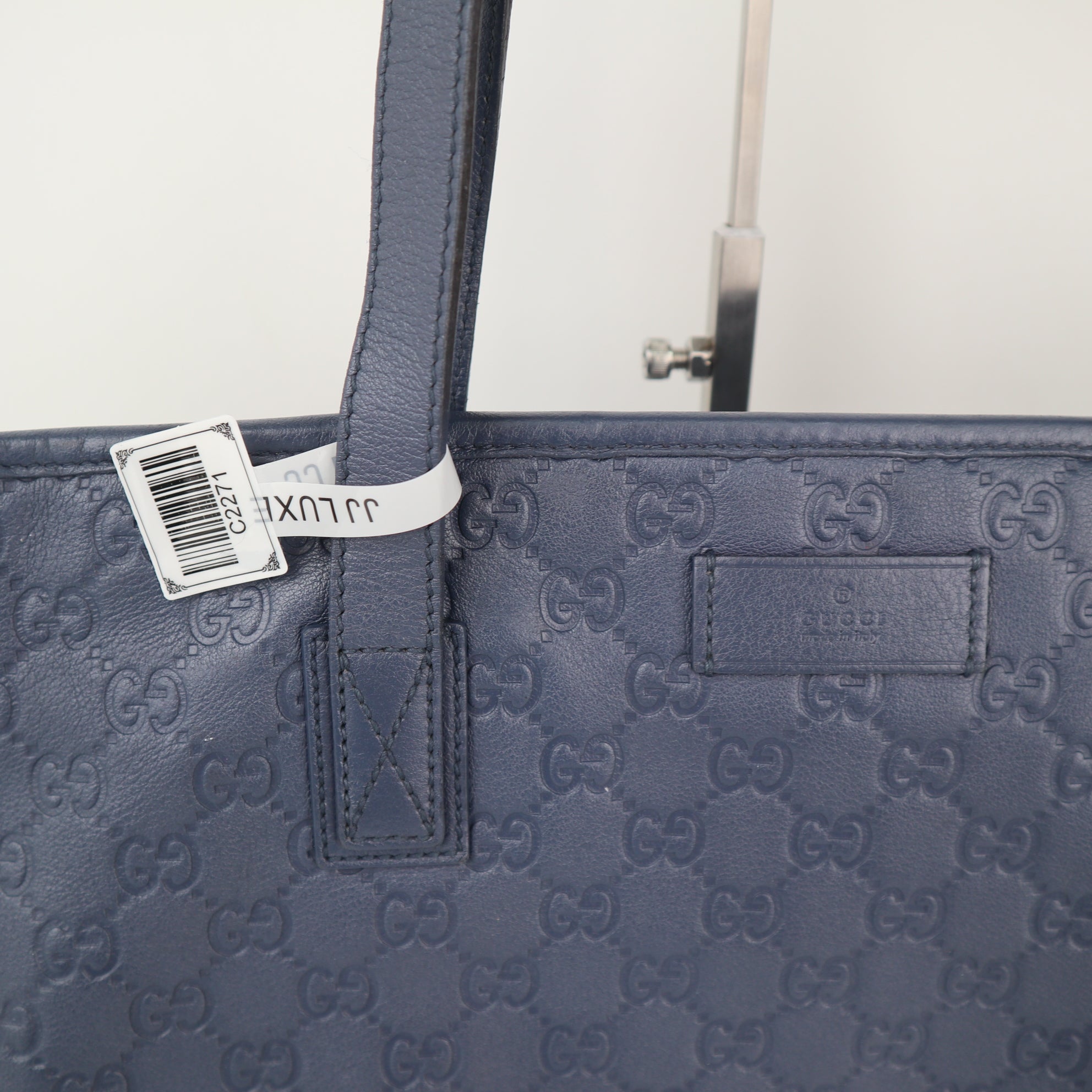 C2271 Gucci Tote Bag Gucci GG Signature Blue Tote | Pre-Owned Excellent Blue Leather GG Monogram