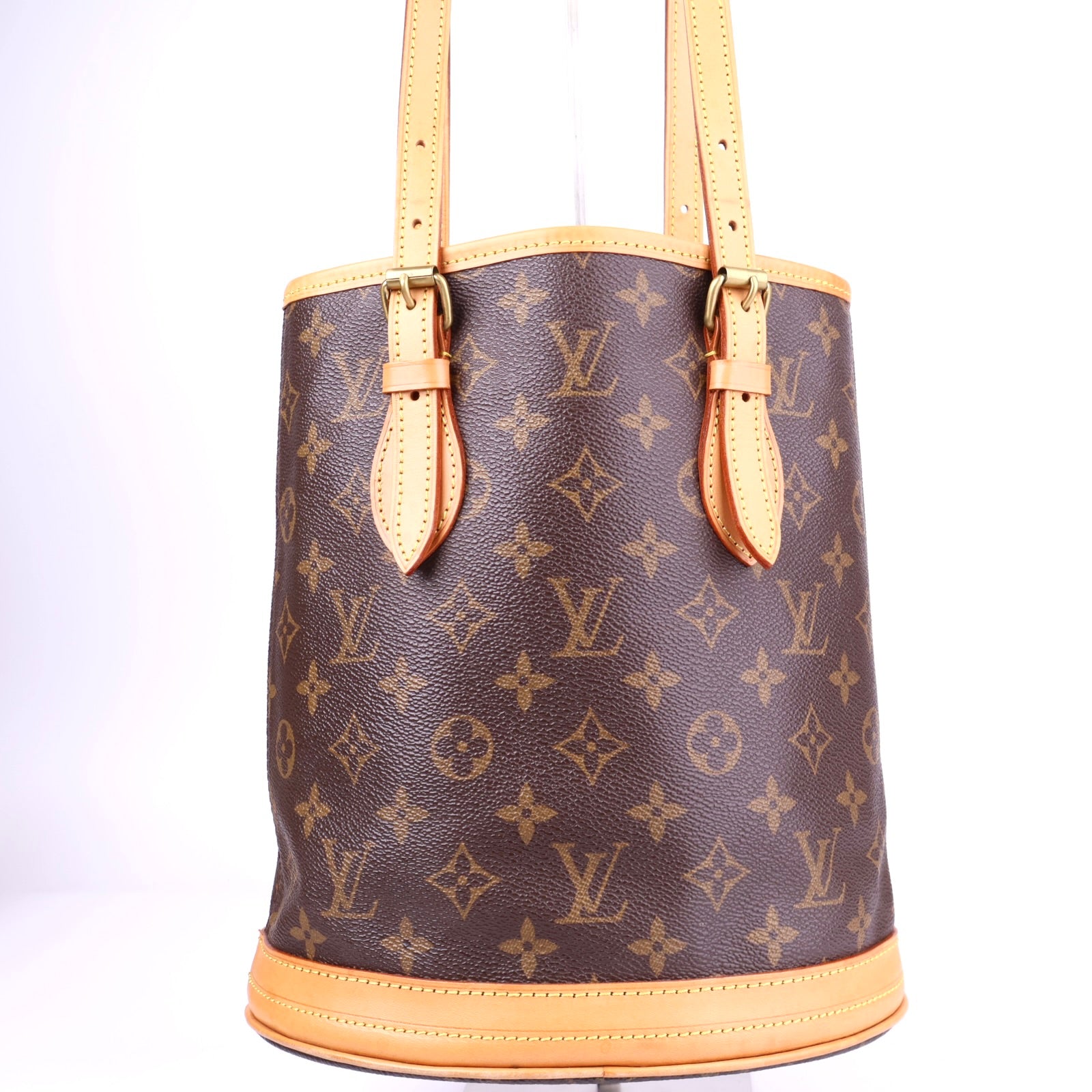 J3333R Louis Vuitton Petit Marais Bucket Bag PM- Pre Owned