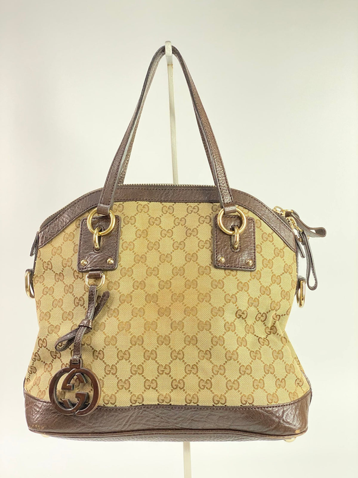 J2705 Gucci Shoulder Bag GG Canvas Medium Tote Bag | Pre-Owned Like New Brown / Beige GG canvas/GG monogram