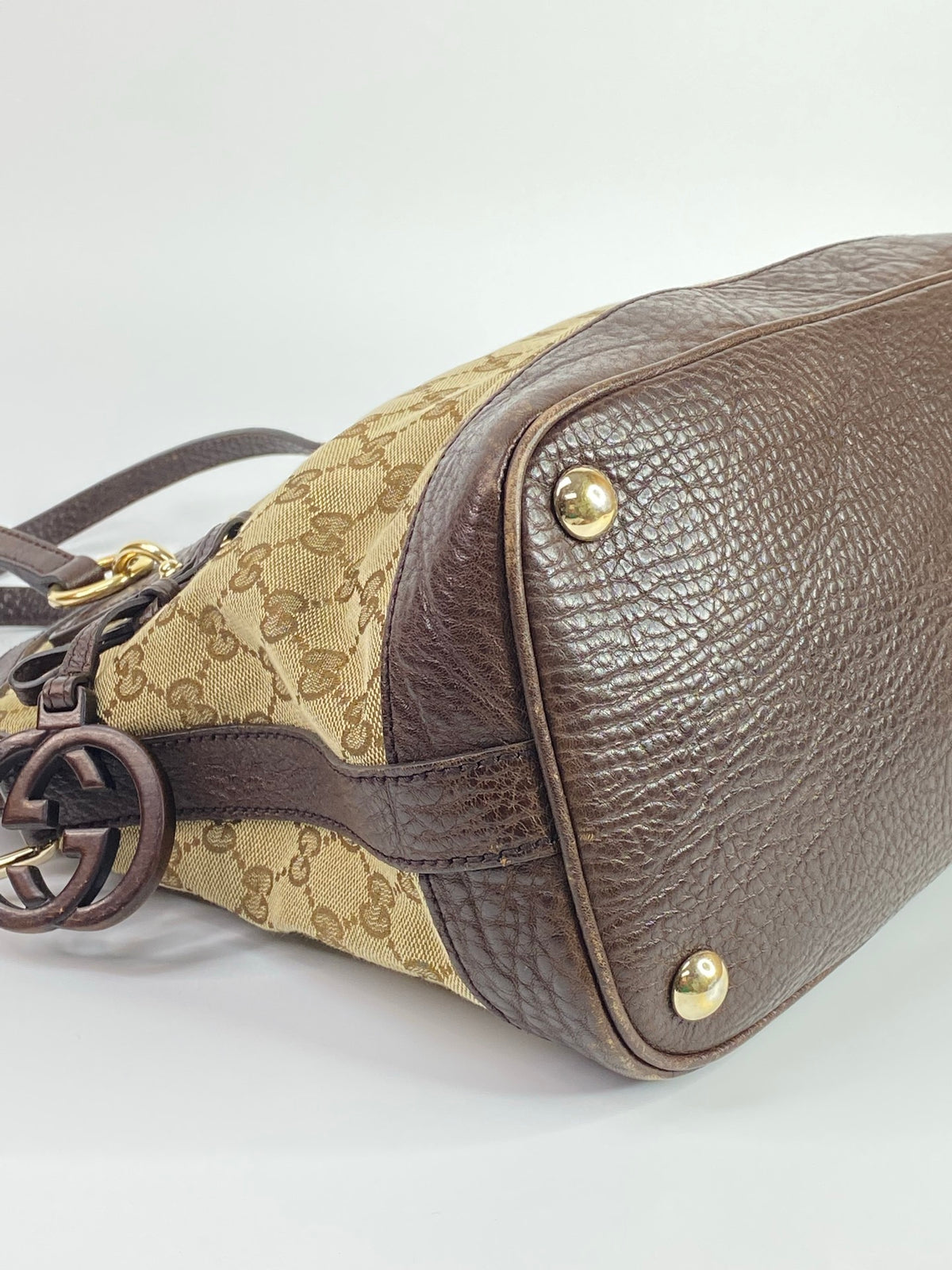 J2705 Gucci Shoulder Bag GG Canvas Medium Tote Bag | Pre-Owned Like New Brown / Beige GG canvas/GG monogram