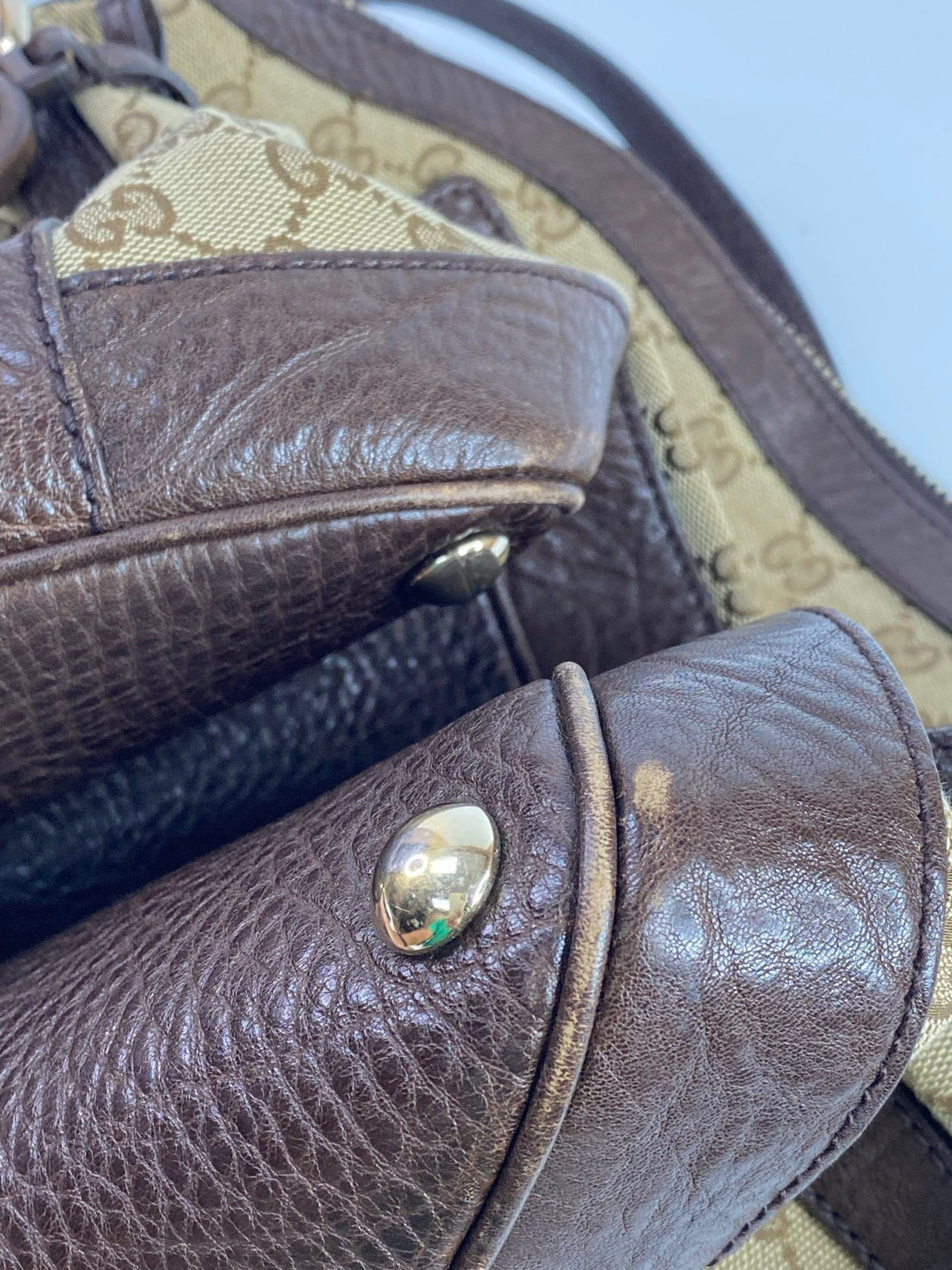 J2705 Gucci Shoulder Bag GG Canvas Medium Tote Bag | Pre-Owned Like New Brown / Beige GG canvas/GG monogram