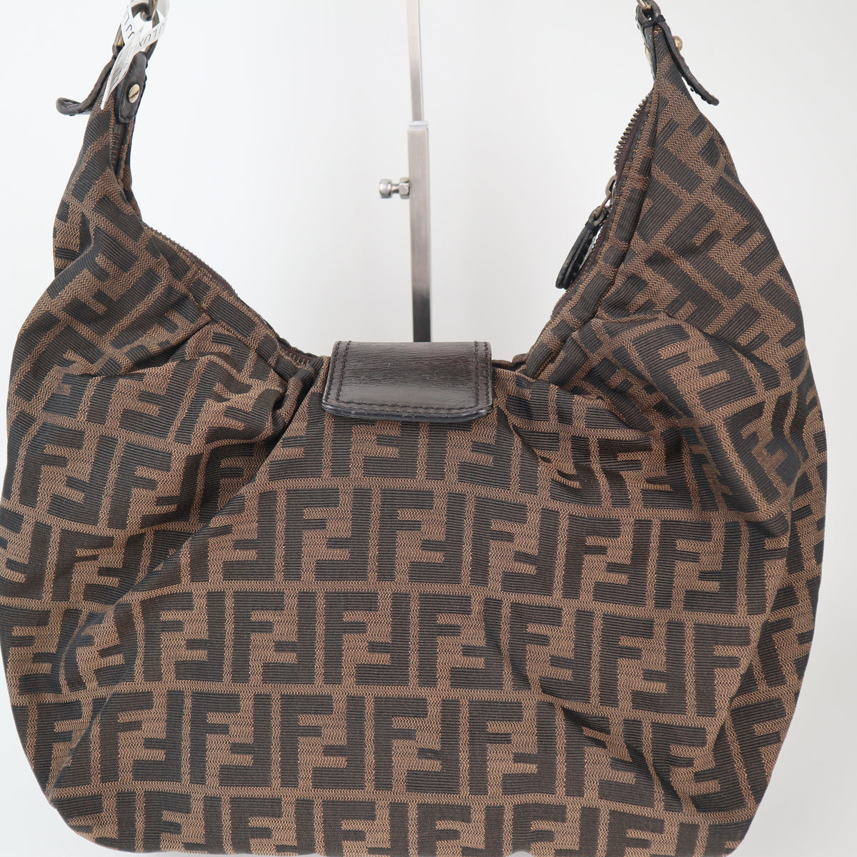 C2282 Fendi Shoulder Bag Tobacco Zucca 'B' Buckle Hobo | Pre-Owned Very Good Tobacco Canvas Zucca