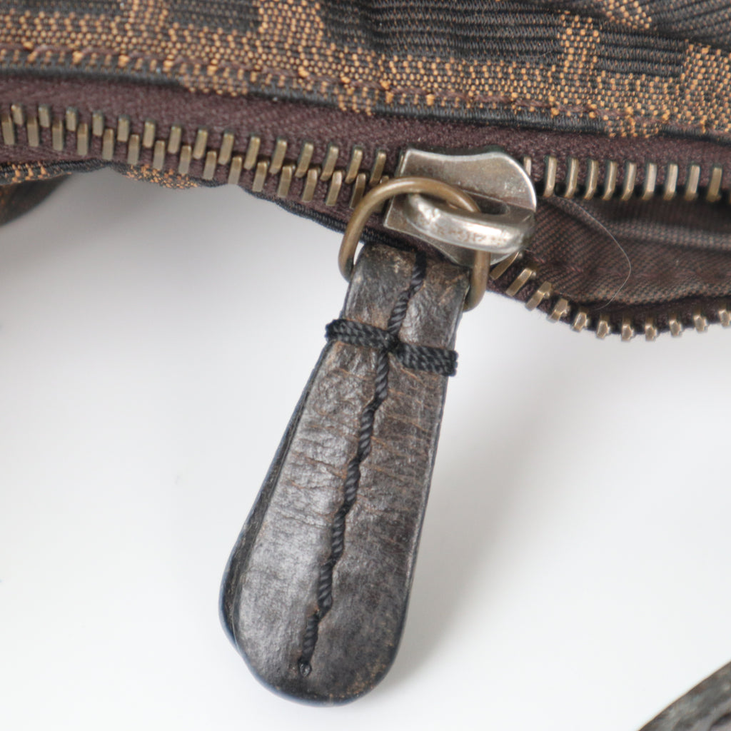C2282 Fendi Shoulder Bag Tobacco Zucca 'B' Buckle Hobo | Pre-Owned Very Good Tobacco Canvas Zucca