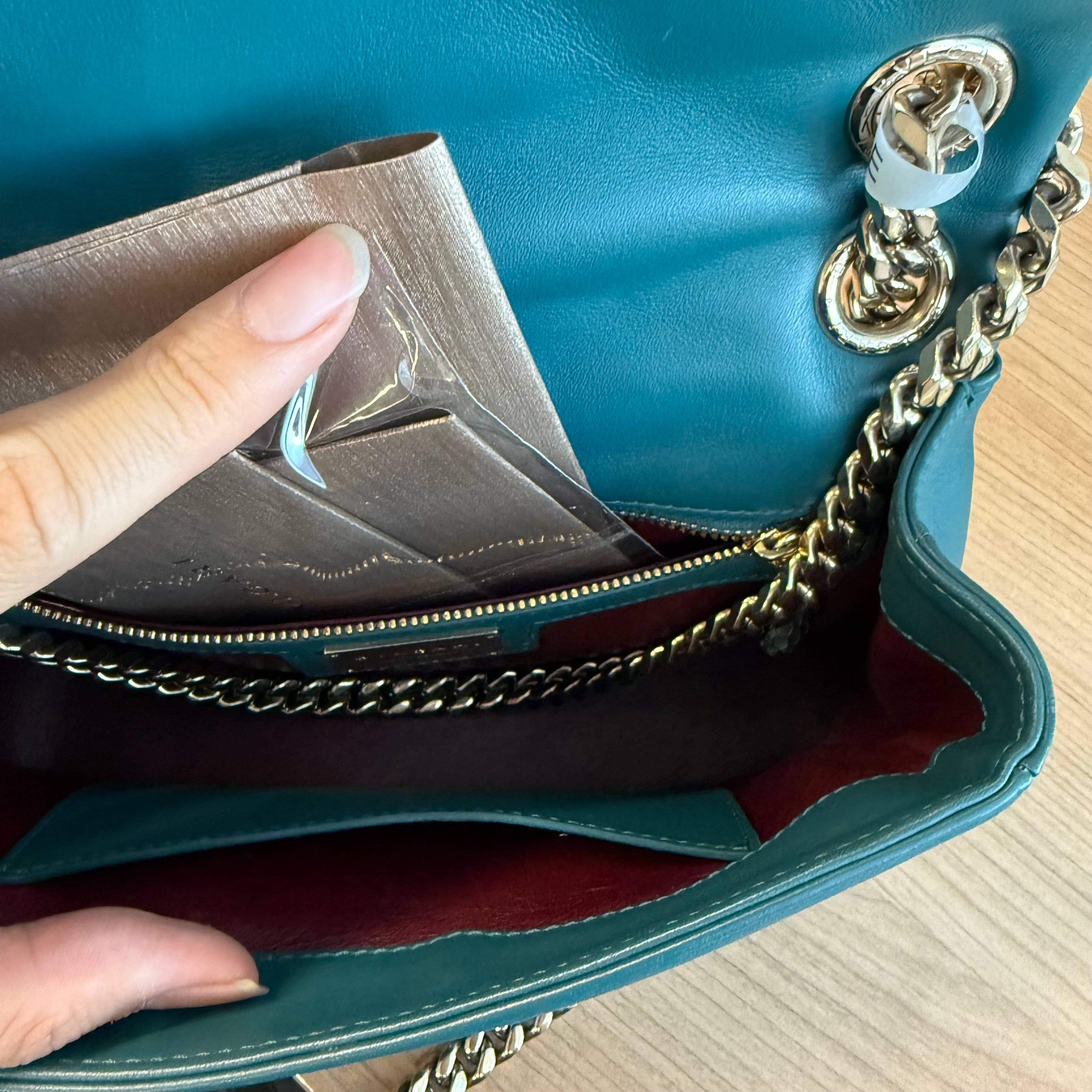 J2935 Bulgari Crossbody Bag Serpenti Cabochon Maxi Chain Mini | Pre-Owned Leather Plain