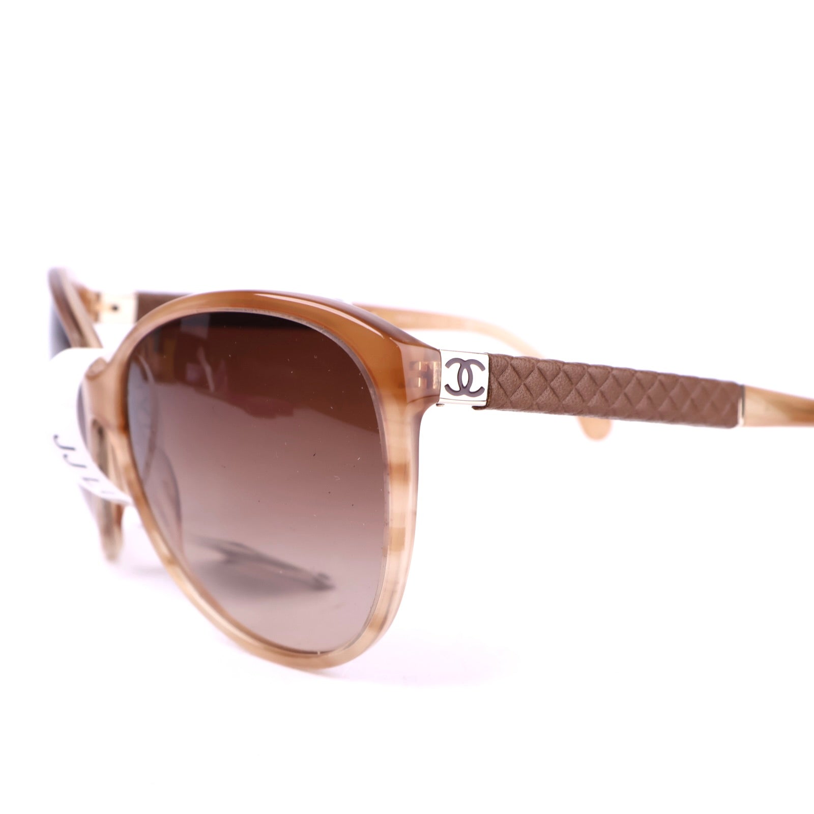 J3278 Chanel Interlocking CC Logo Cat Eye Sunglasses- Pre Owned