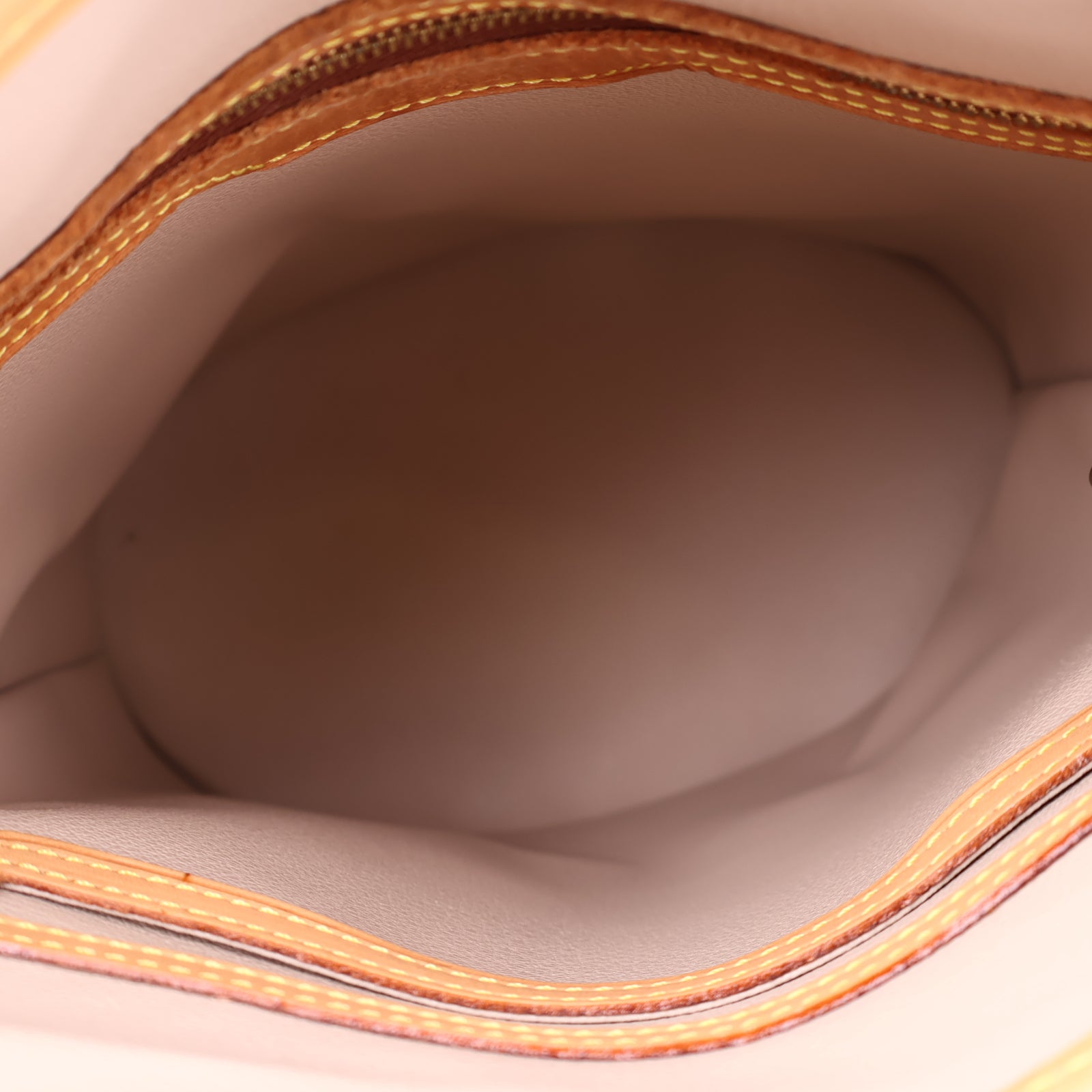 J3335R Louis Vuitton Monogram Canvas Petite Bucket Bag- Pre Owned