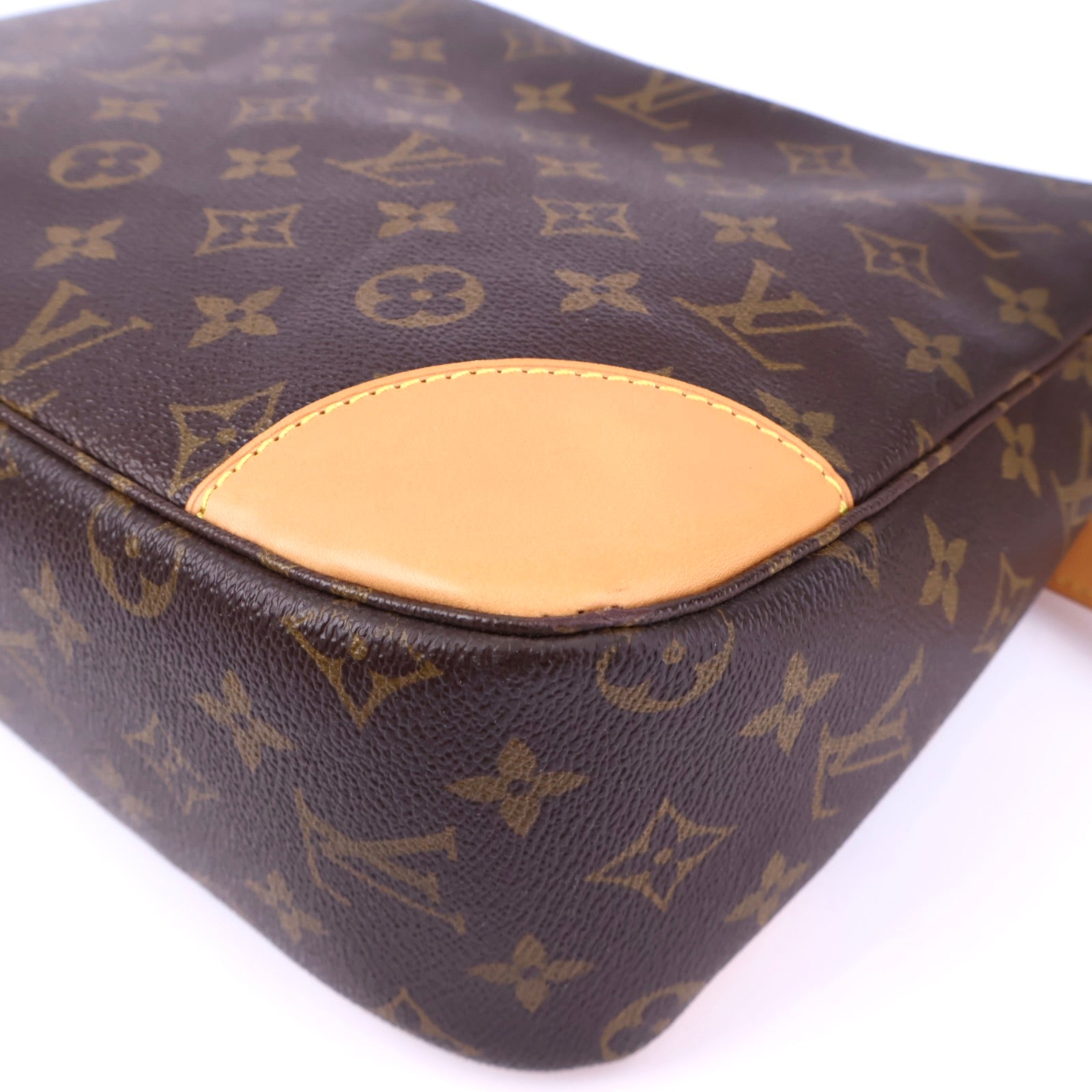 J3305R Louis Vuitton Boulogne 30 Monogram PM Bag- Pre Owned