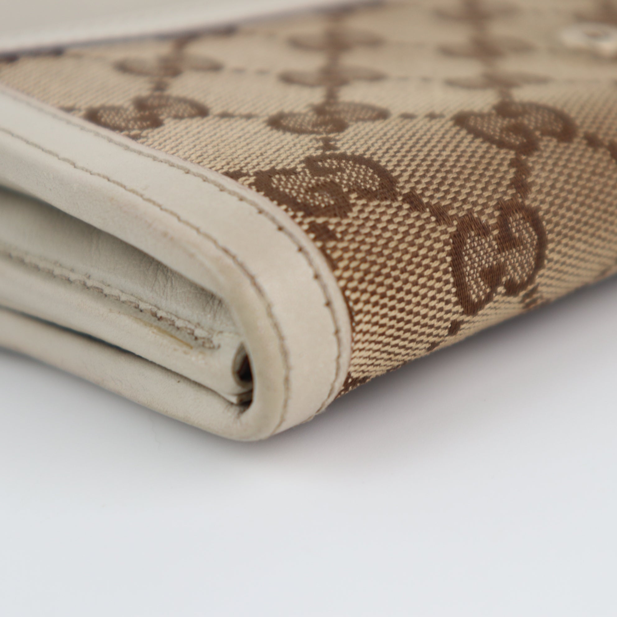 C2299 Gucci Wallet GG Canvas Sukey Interlocking G | Pre-Owned Very Good Brown GG Canvas Canvas
