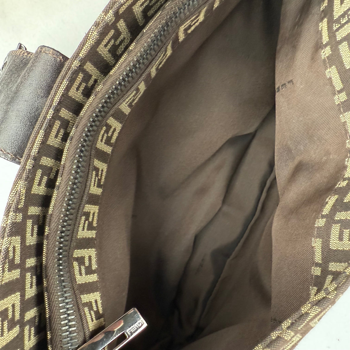 J2968 Fendi Shoulder Bag Zuccino Canvas Crossisant Hobo Baguette | Pre-Owned Brown Zuccino Canvas