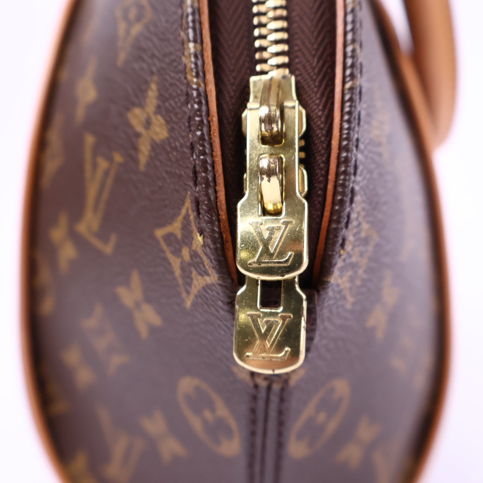 Louis Vuitton Monogram Ellipse PM Top Handle Bag J2144 | Pre-Owned Like New Brown Monogram Canvas