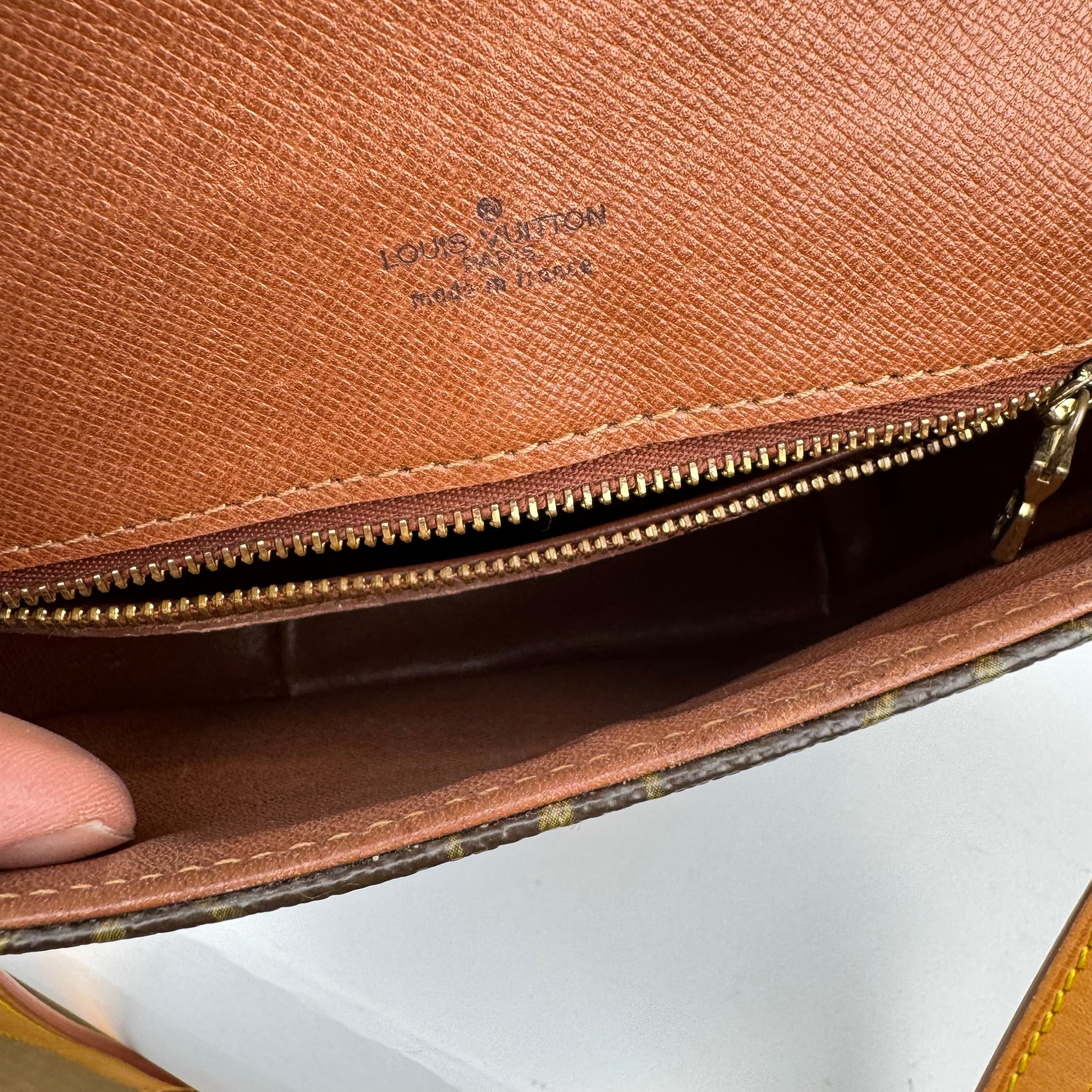 J1908 Louis Vuitton Canvas Monogram Chantilly MM Crossbody Bag- Pre Owned