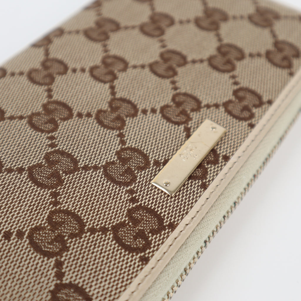 C2338 Gucci Wallet GG Canvas Zip Around Wallet | Pre-Owned Excellent Brown GG Monogram Canvas