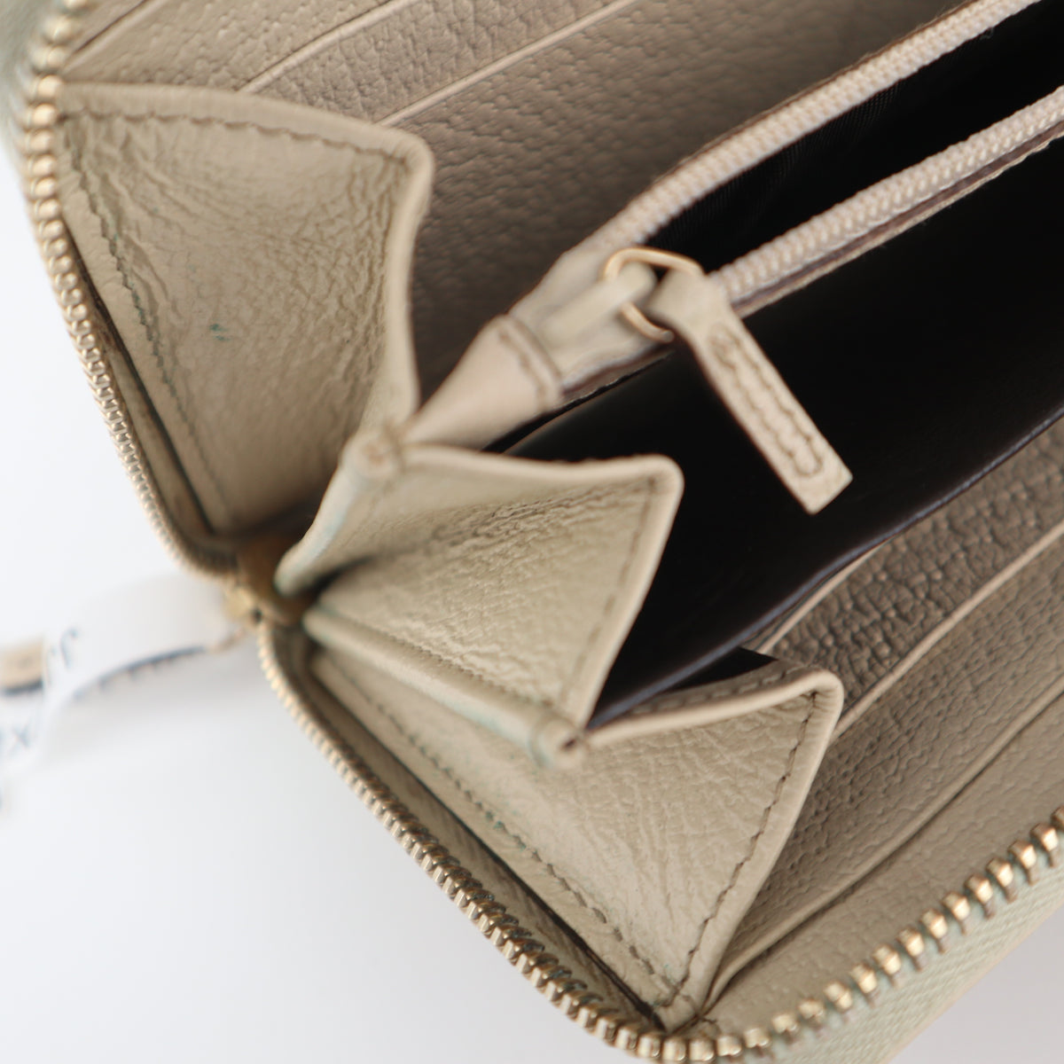 C2338 Gucci Wallet GG Canvas Zip Around Wallet | Pre-Owned Excellent Brown GG Monogram Canvas