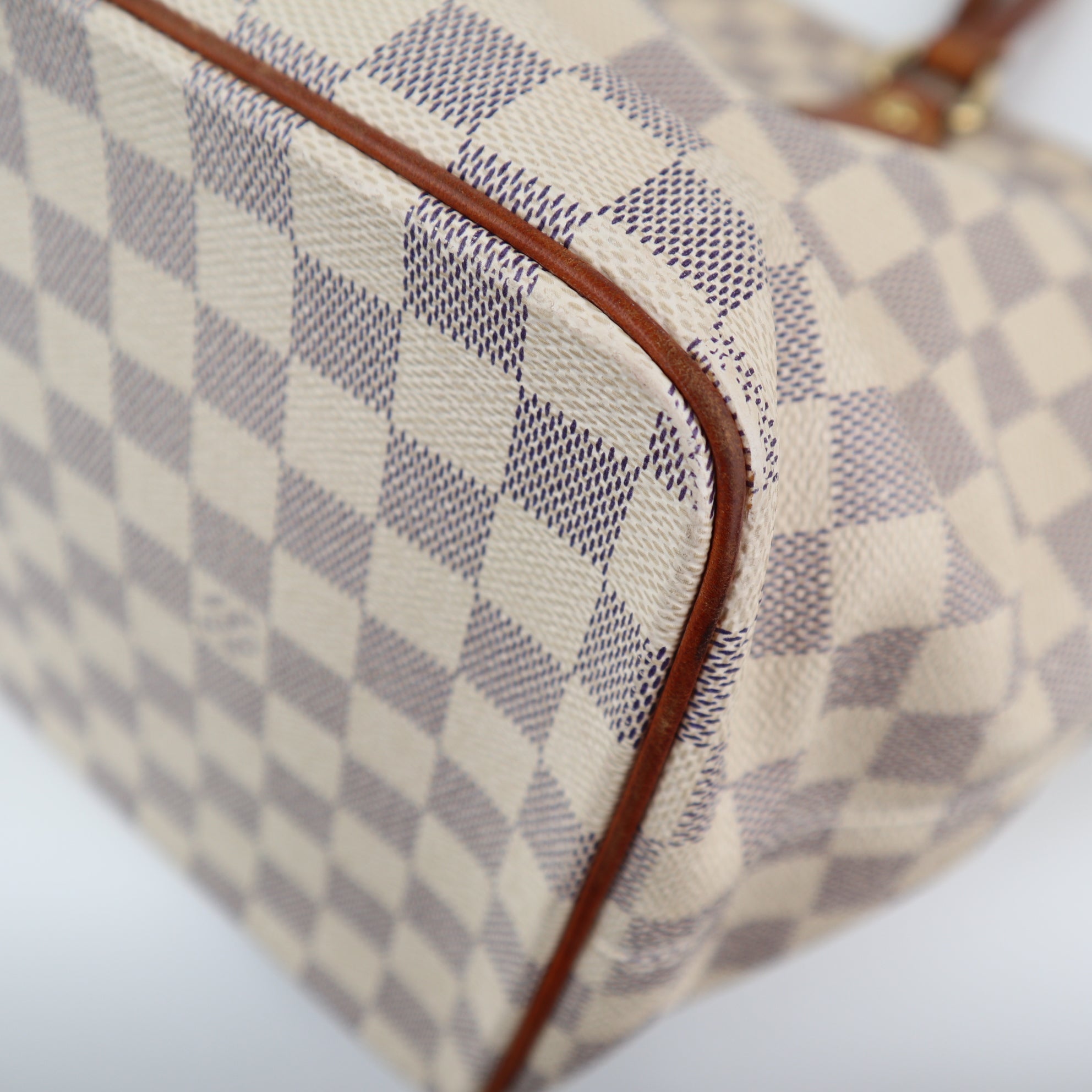 C2351 Louis Vuitton Shoulder Bag Damier Azur Saleya MM Bag | Pre-Owned Very Good White / Blue Damier Azur Canvas