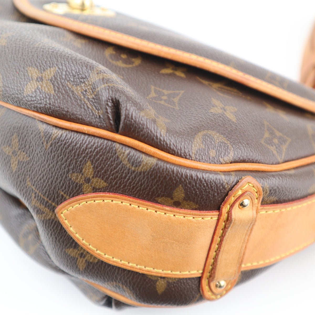 C2357 Louis Vuitton Shoulder Bag Monogram Tulum GM | Pre-Owned Very Good Brown Monogram Canvas