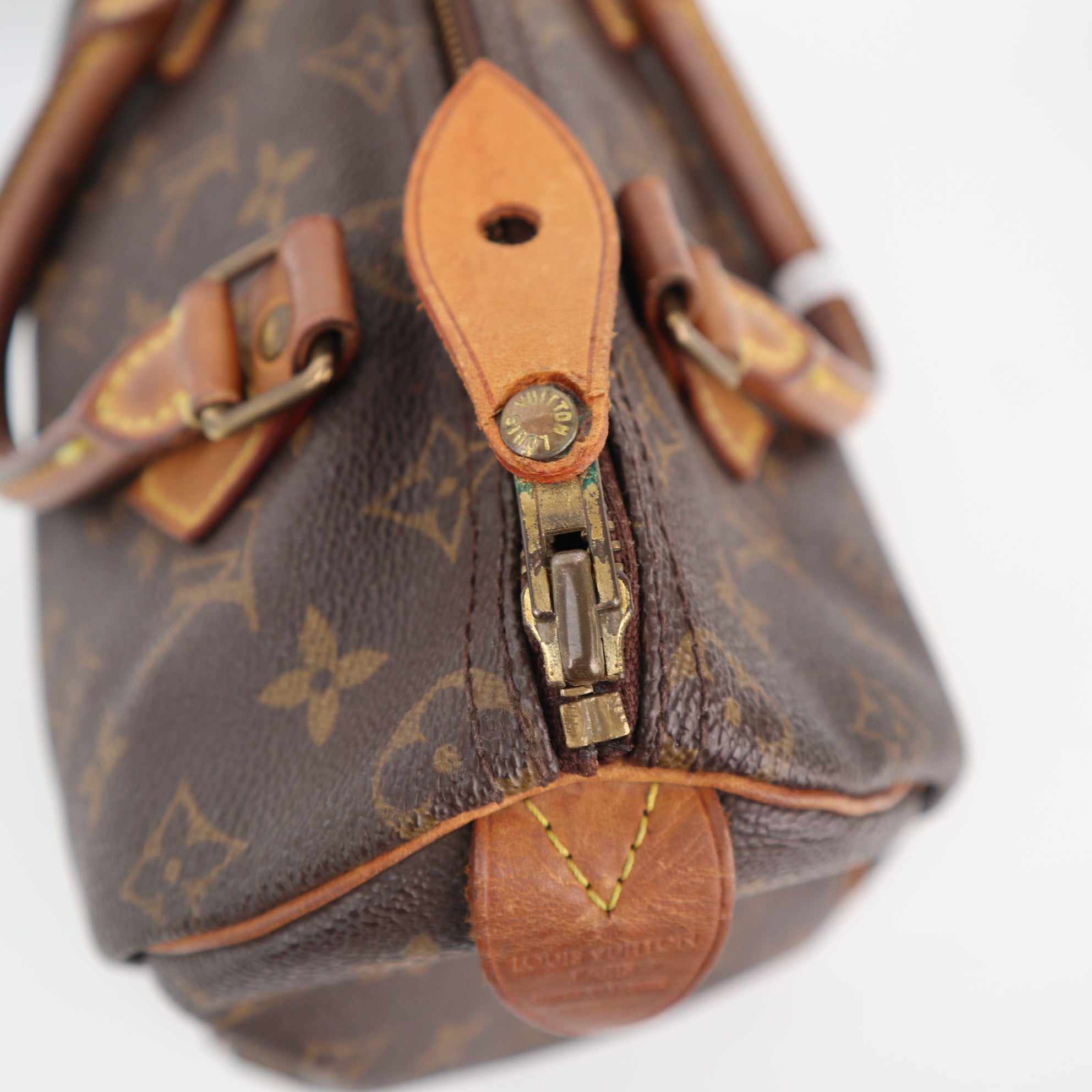 Louis Vuitton Speedy 25 Top Handle Bag C1488 | Pre-Owned Good Brown Monogram Canvas