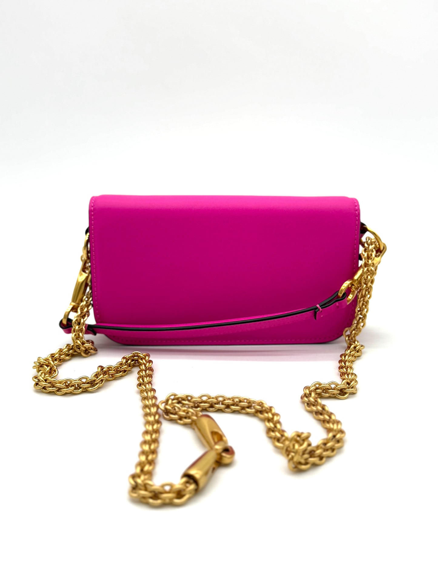 Valentino Loco’s Small Leather Bag Pink