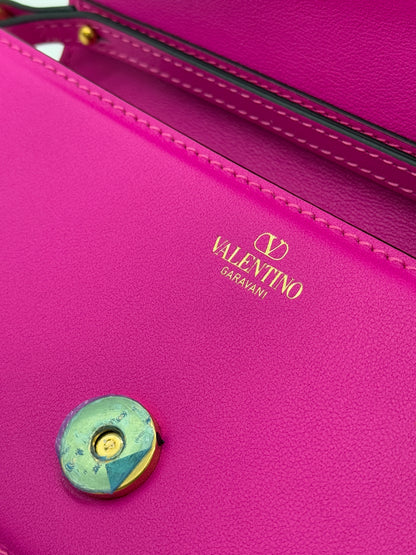 Valentino Loco’s Small Leather Bag Pink