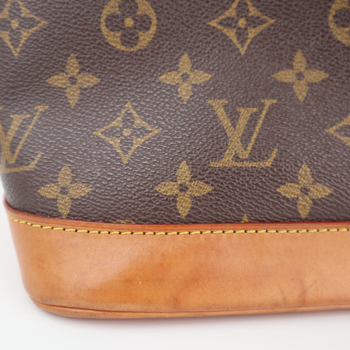 C2365 Louis Vuitton Top Handle Bag Monogram Alma PM | Pre-Owned Very Good Brown Canvas Monogram