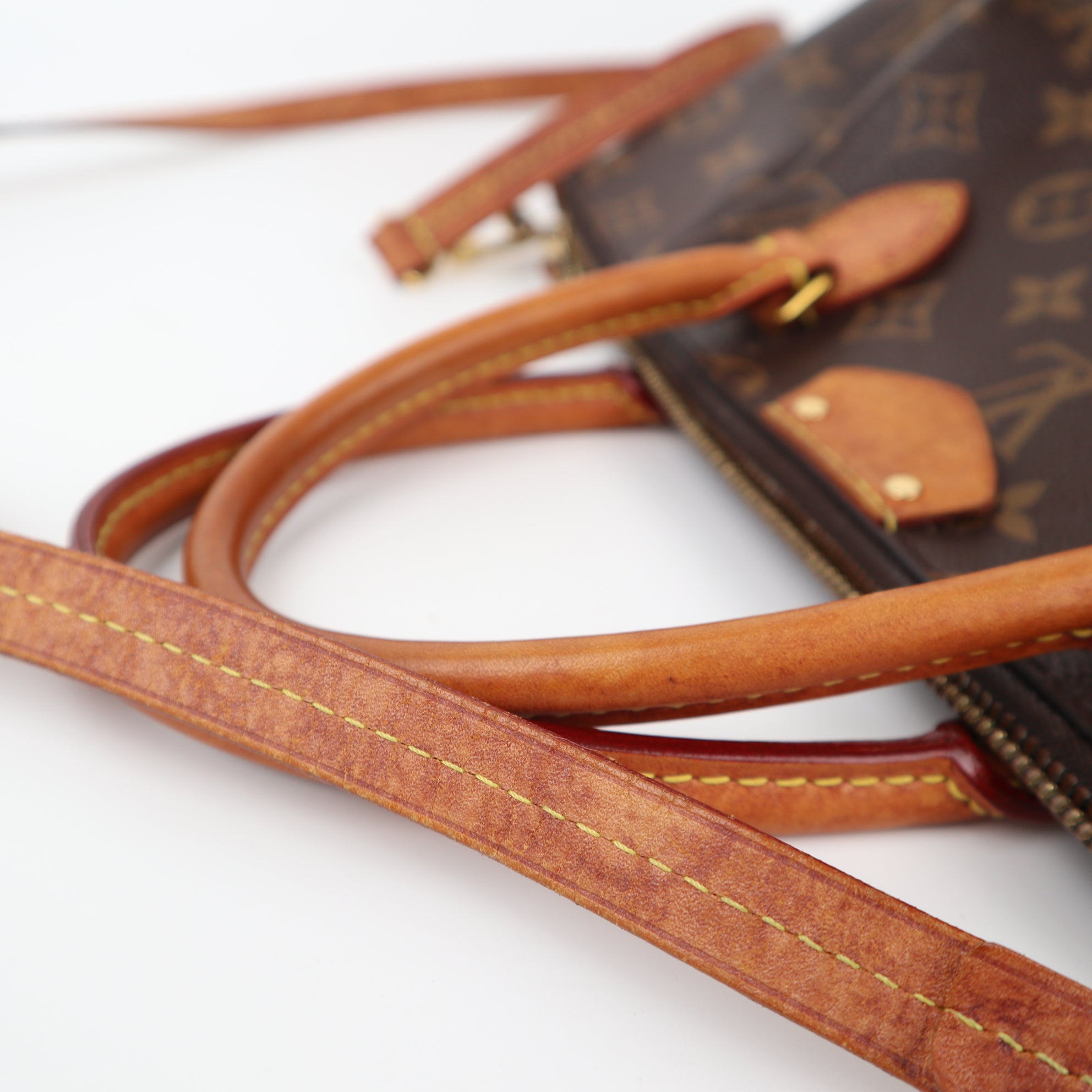 C2367 Louis Vuitton Shoulder Bag Monogram Canvas Turenne PM Bag | Pre-Owned Very Good Brown Canvas Monogram