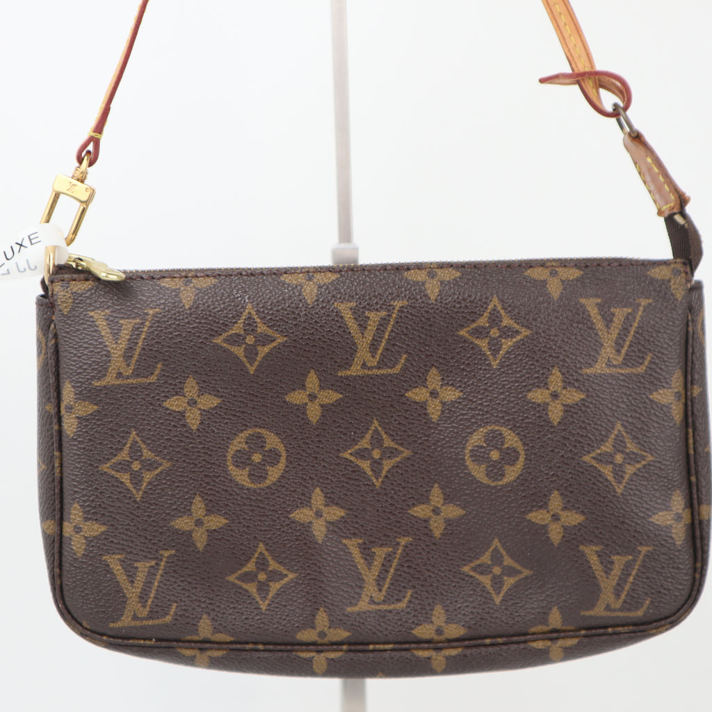 C2370 Louis Vuitton Shoulder Bag Monogram Pochette Accessories | Pre-Owned Very Good Brown Canvas Monogram