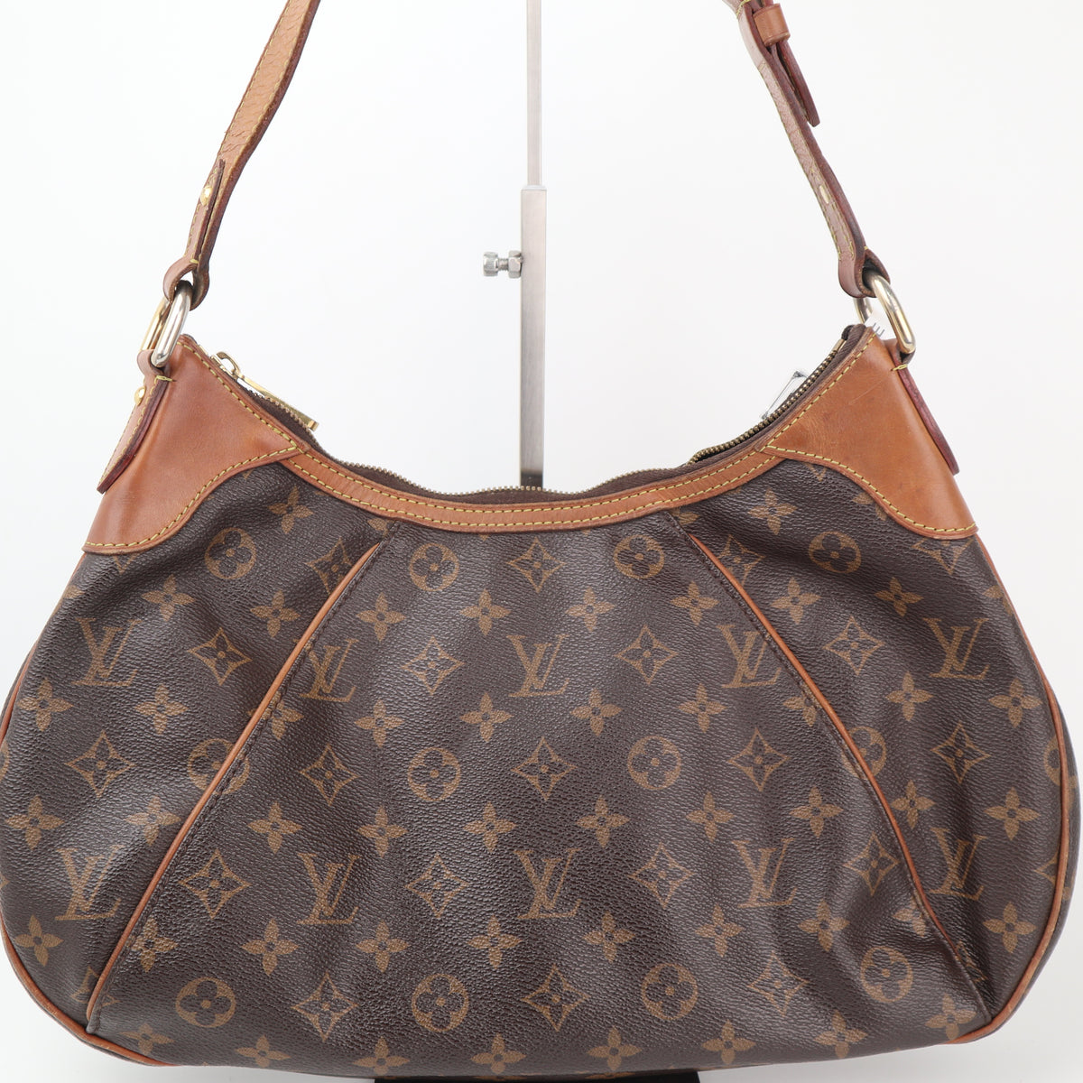 C2371 Louis Vuitton Shoulder Bag Monogram Canvas Thames GM | Pre-Owned Good Brown Canvas Monogram