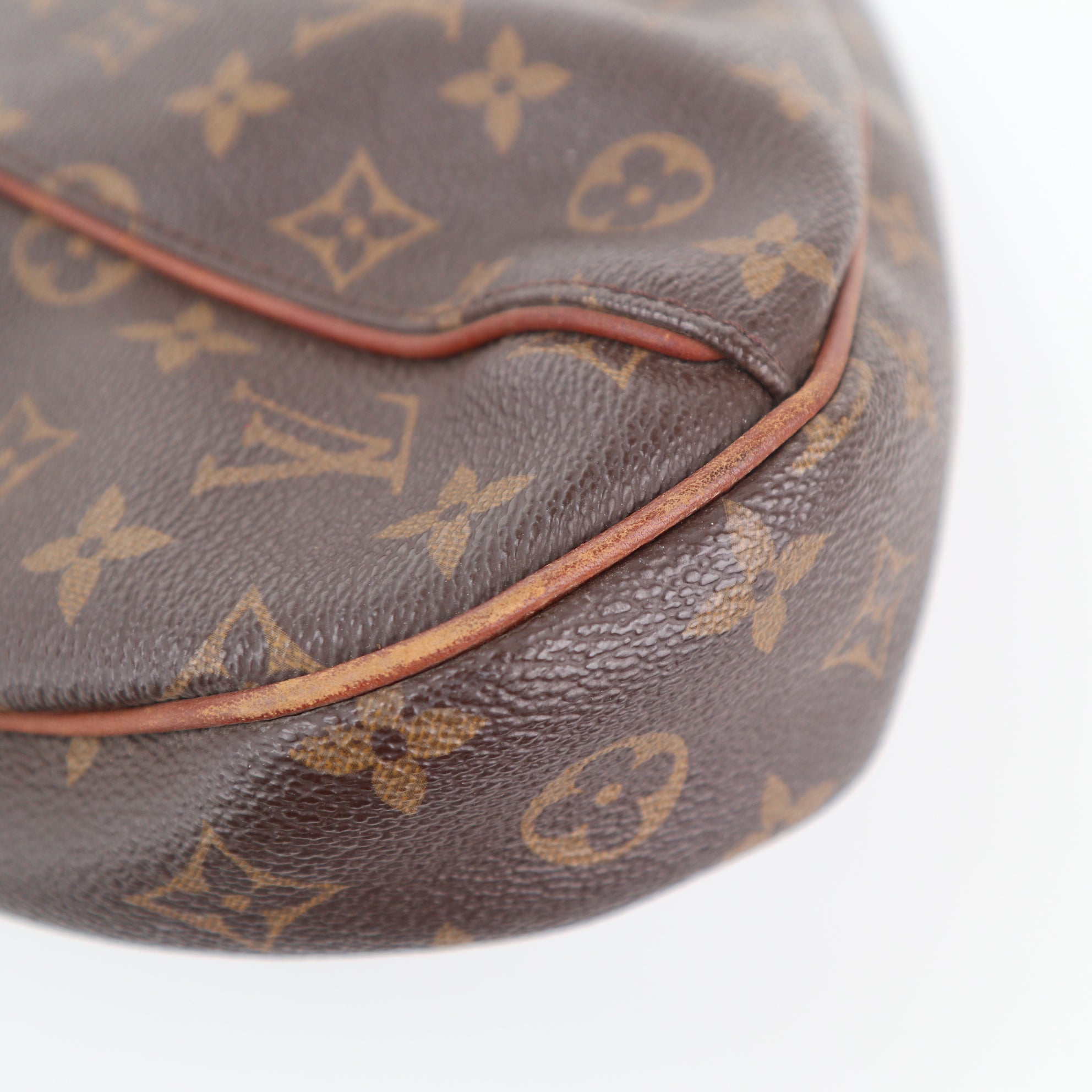 C2371 Louis Vuitton Shoulder Bag Monogram Canvas Thames GM | Pre-Owned Good Brown Canvas Monogram