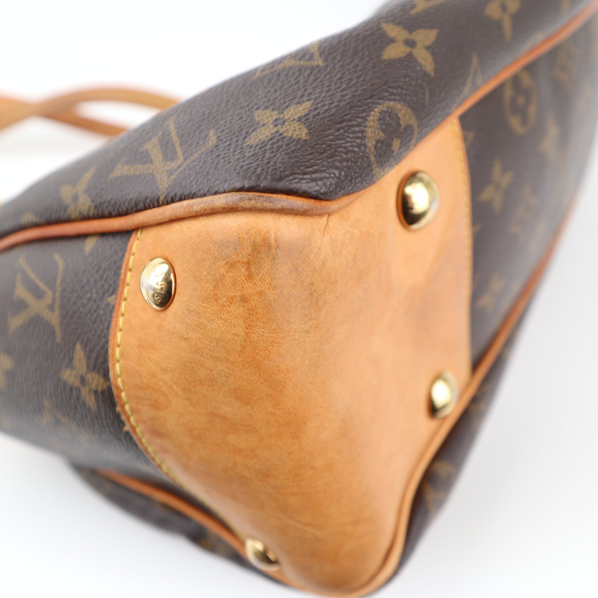 C2375 Louis Vuitton Shoulder Bag Monogram Boetie MM | Pre-Owned Very Good Brown Canvas Monogram