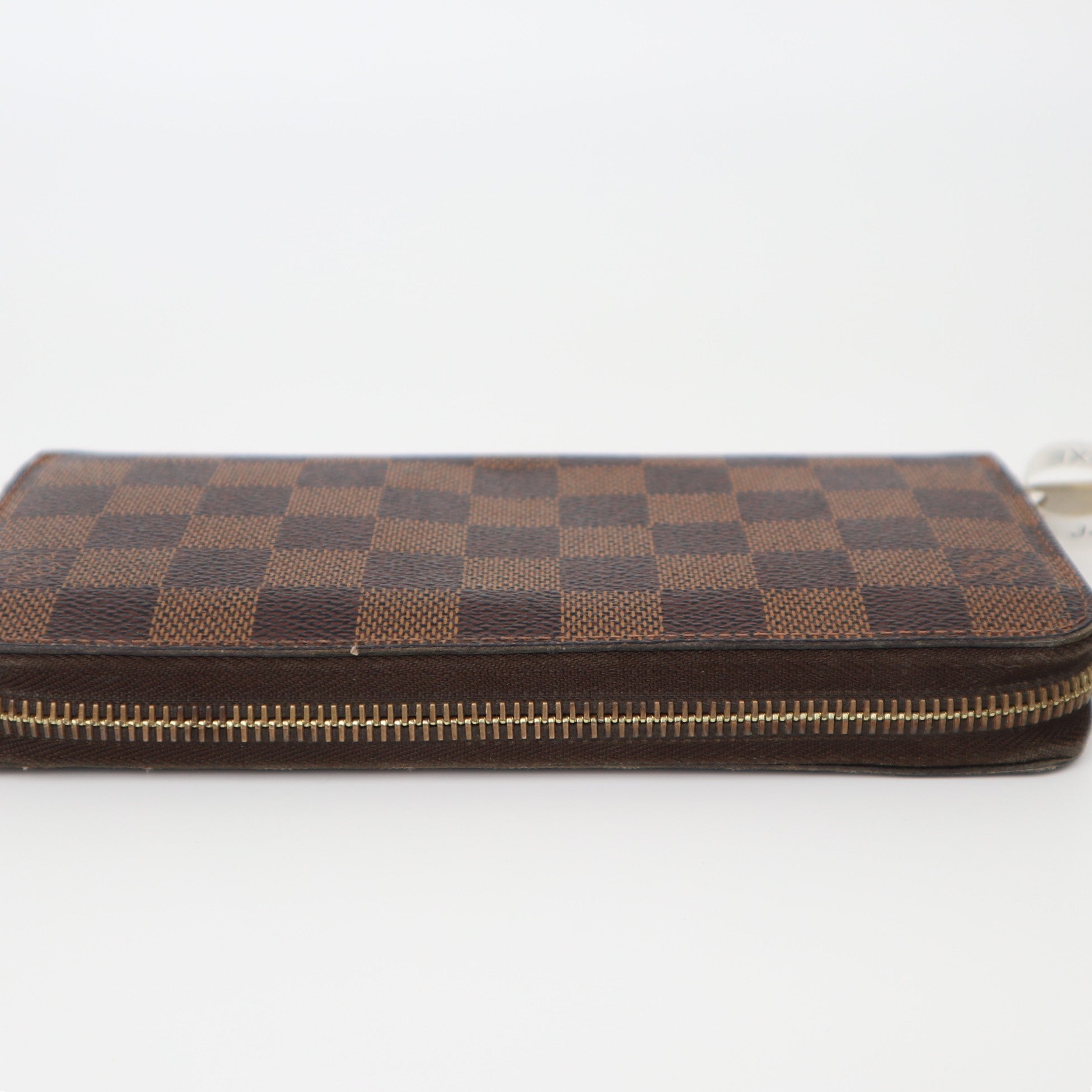 C2011 LOUIS VUITTON Damier Zippy Wallet -Pre Owned