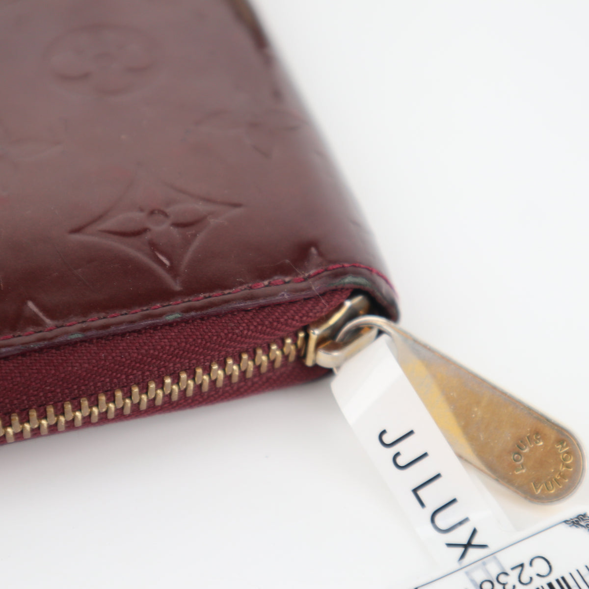 C2381 Louis Vuitton Wallet Monogram Vernis Zippy Wallet | Pre-Owned Very Good Vernis patent leather/Monogram