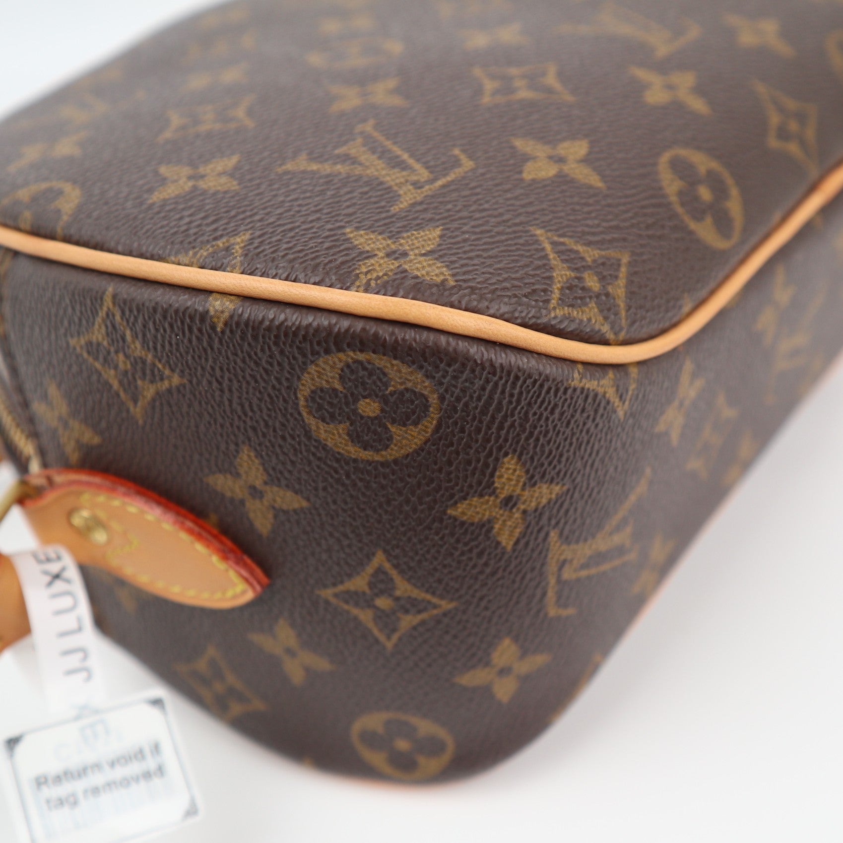 Louis Vuitton Blois Crossbody Bag C1511R | Pre-Owned Excellent Brown Monogram Canvas