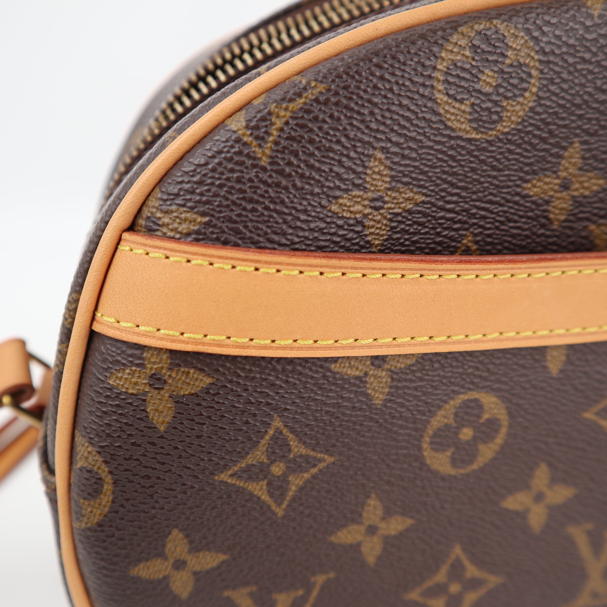 Louis Vuitton Blois Crossbody Bag C1511R | Pre-Owned Excellent Brown Monogram Canvas