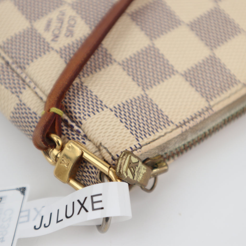 C2384 Louis Vuitton Shoulder Bag Pochette Accessoires Damier Azur Canvas | Pre-Owned Very Good White / Blue Coated canvas/Damier Azur