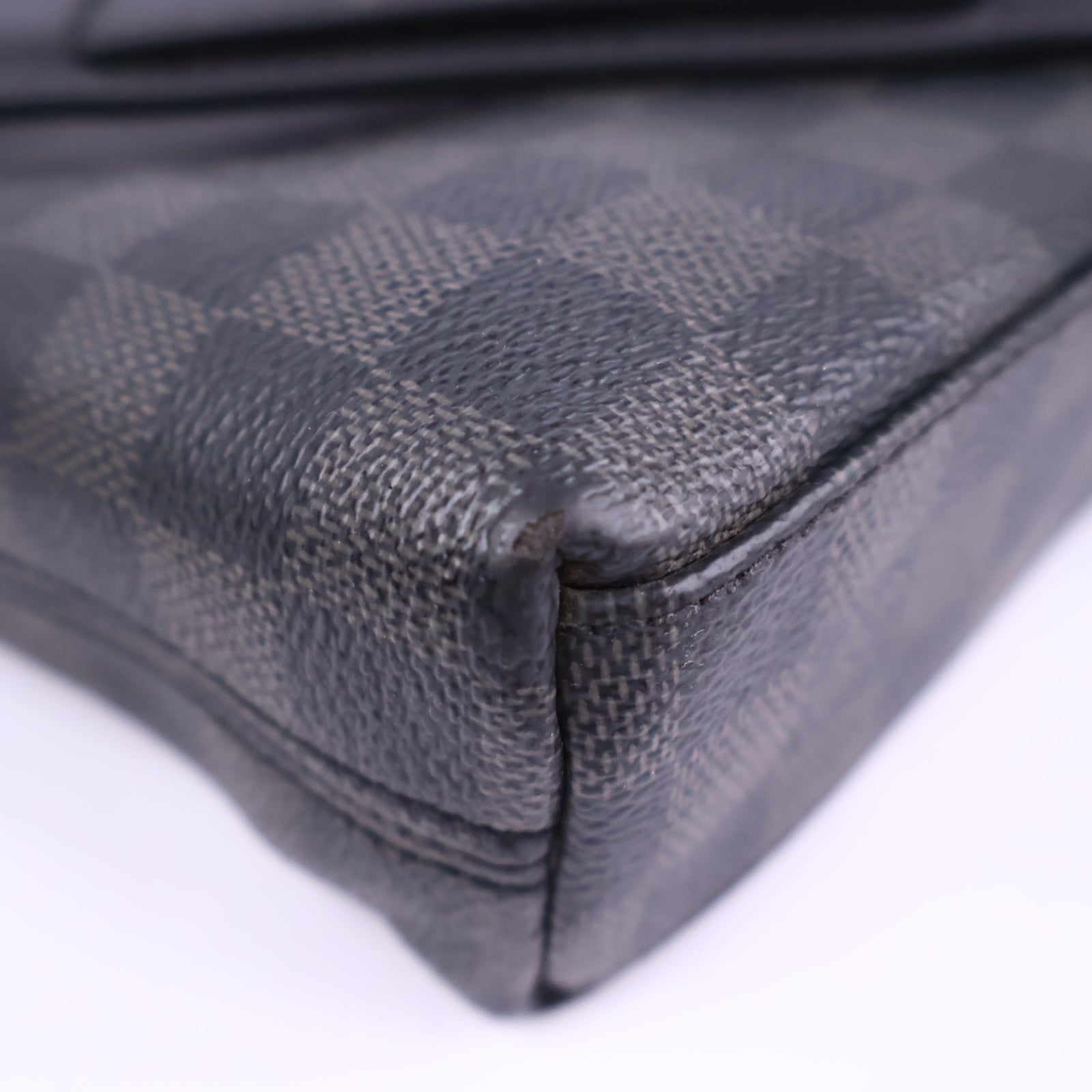 Louis Vuitton Damier Graphite Anton Briefcase Messenger Bag J3326 | Pre-Owned Excellent Black / Grey Damier Graphite Canvas